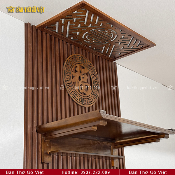 Bàn Thờ Treo Tường Gỗ Sồi Chân Bắp Màu Óc Chó GV-TR021