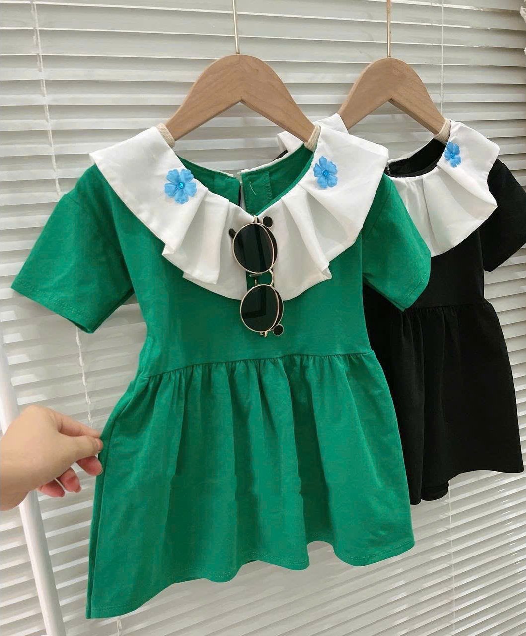 Váy cổ tiểu thư 2 màu HB