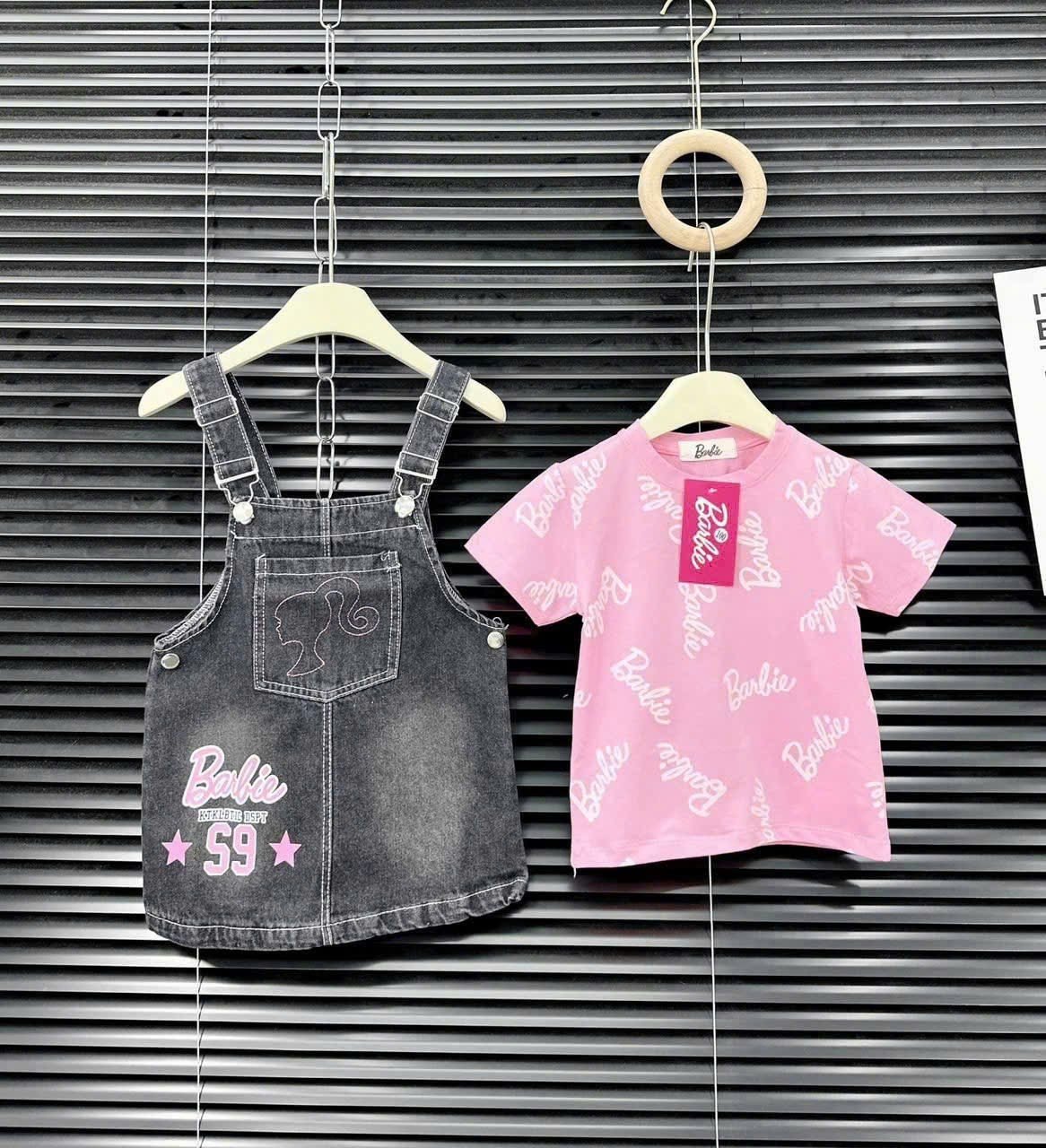 Barbie yếm jeans Khánh Linh