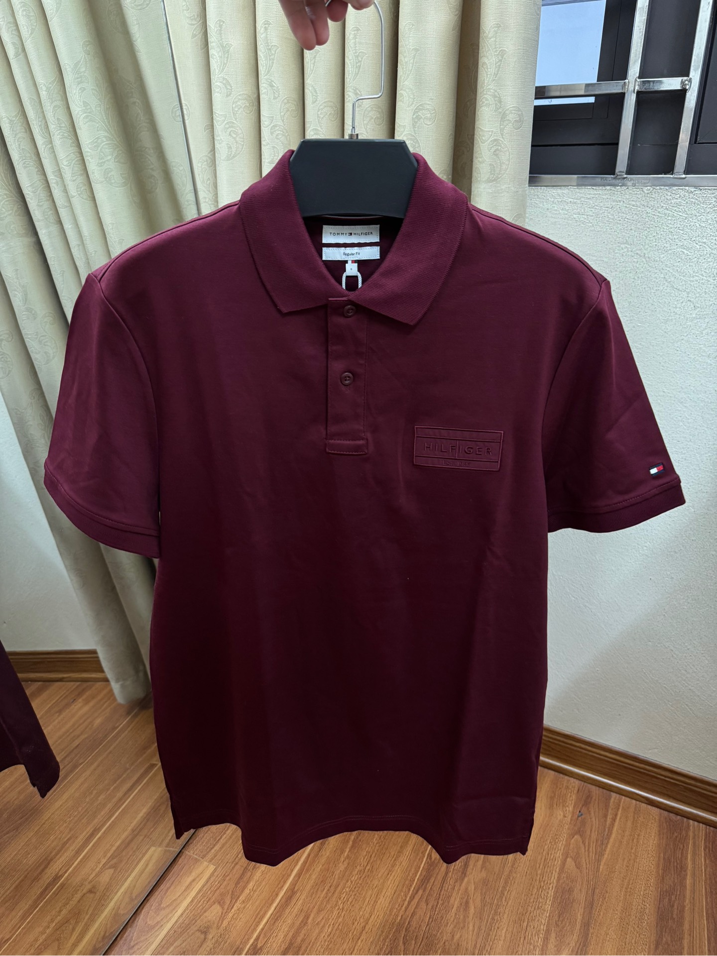 Polo tôm full logo chữ nhật