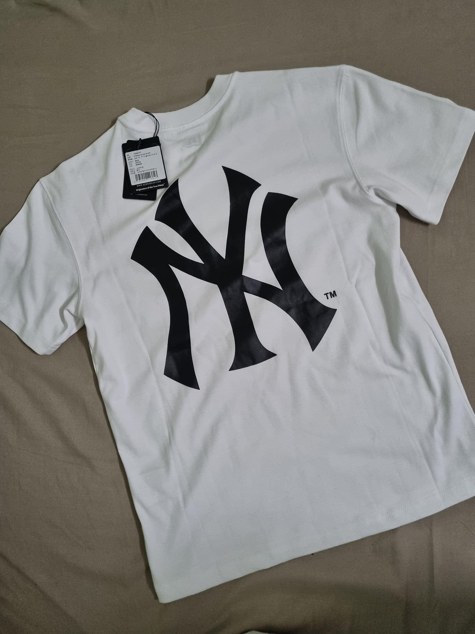 Áo NY Trắng sau lưng