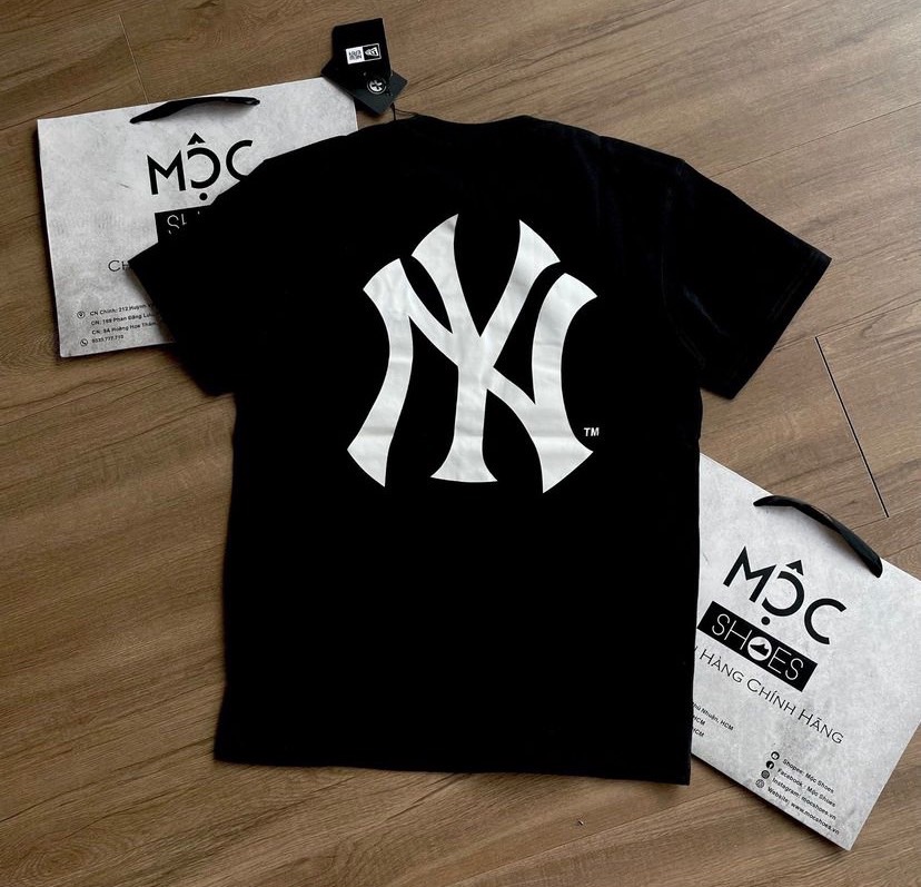 Áo NY Trắng sau lưng