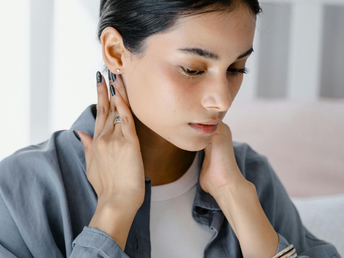 7 Lợi Ích Vàng Của Máy Massage Cổ