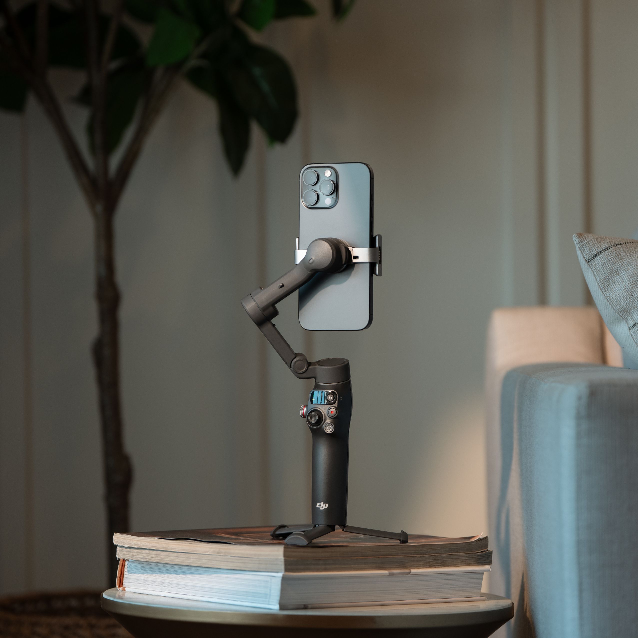 DJI Osmo Mobile 8