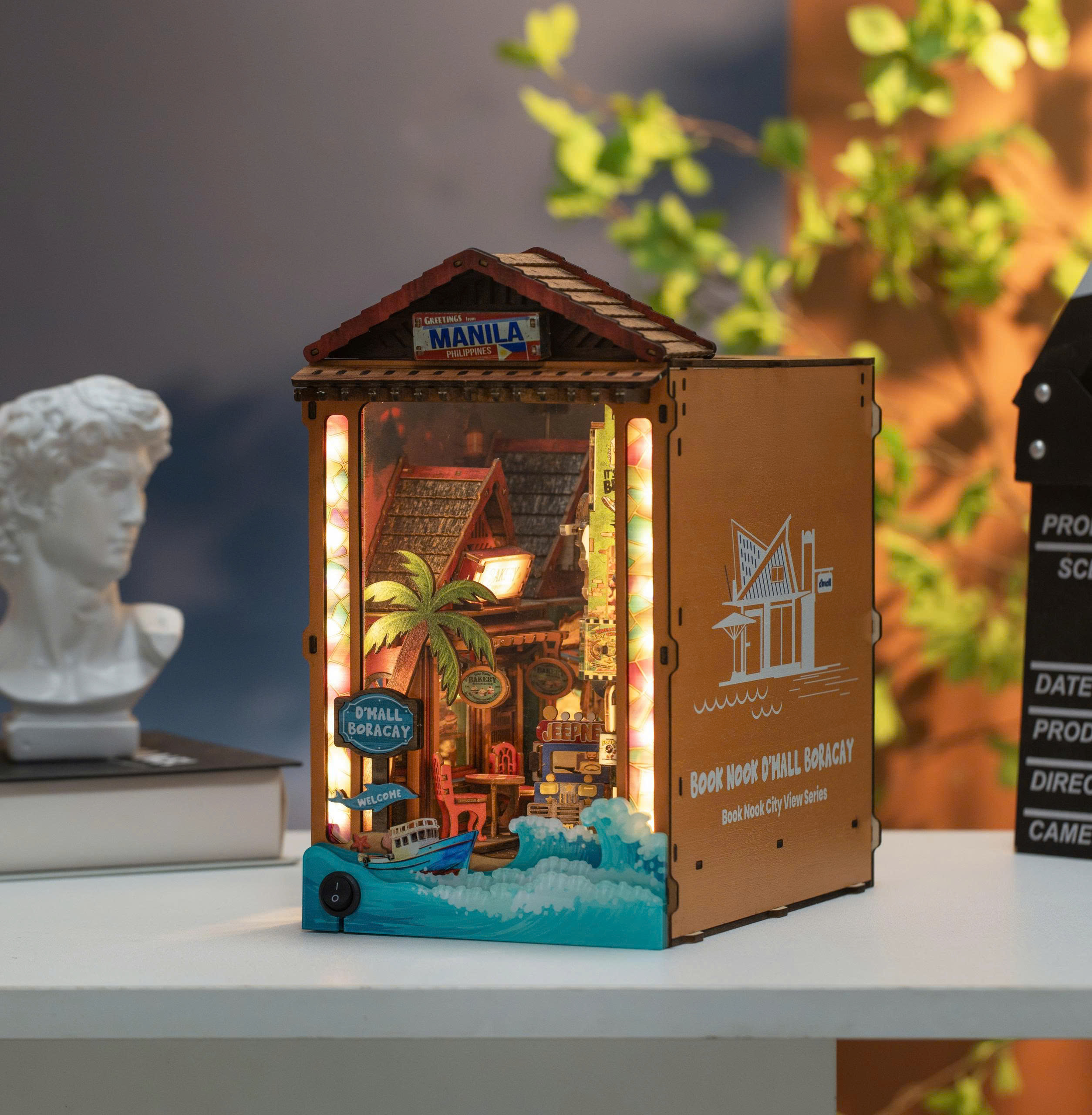 Mô Hình Gỗ DIY Book Nook Halom D'Mall Boracay Manila Philippines Có Đèn LED Decor Kệ Sách Quà Tặng