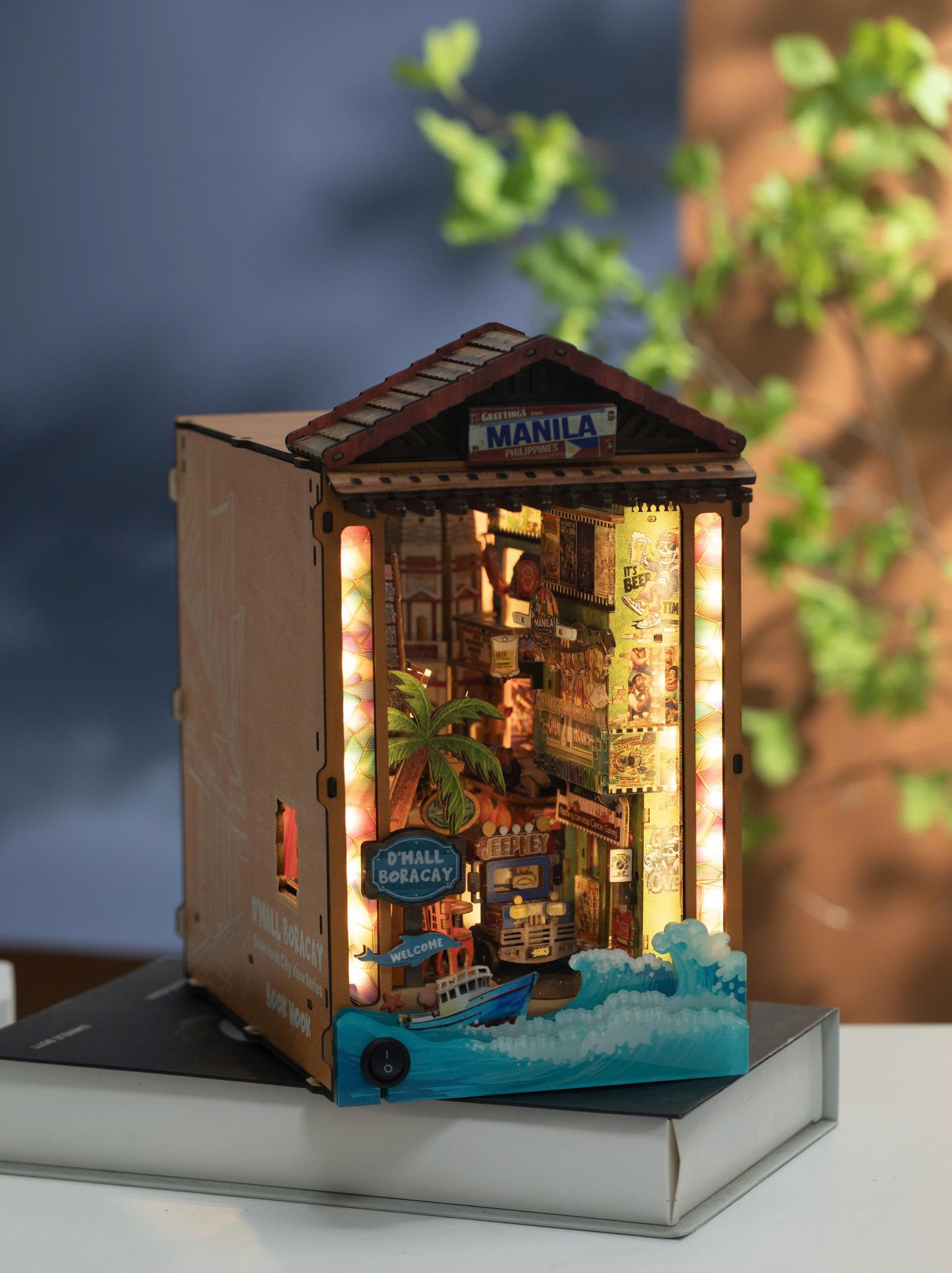 Mô Hình Gỗ DIY Book Nook Halom D'Mall Boracay Manila Philippines Có Đèn LED Decor Kệ Sách Quà Tặng