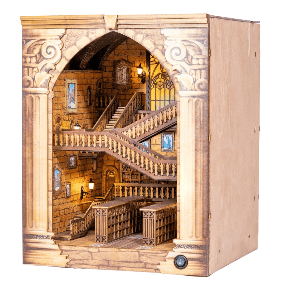 Mô hình Halom book nook diy Đại Sảnh Đường Renaissance Hogwart