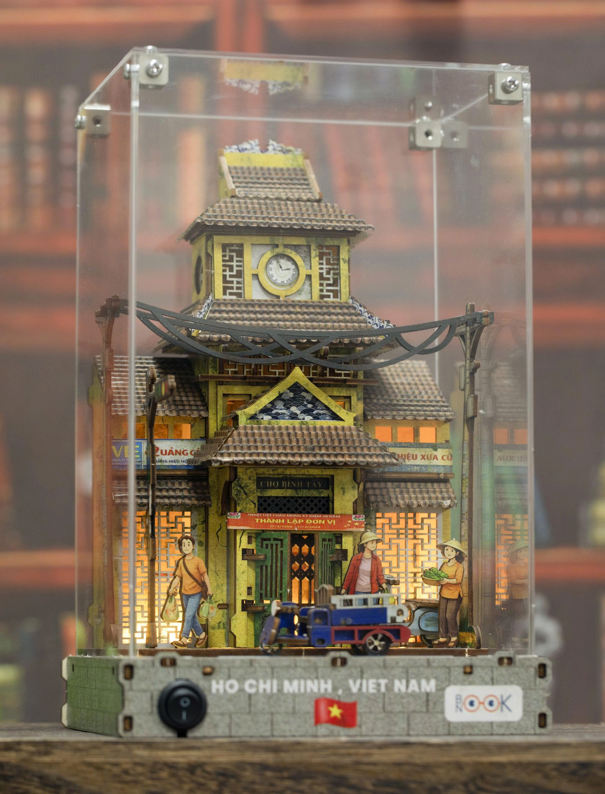 Mô Hình Book Nook DIY Halom Chợ Bình Tây Sài Gòn Có Đèn LED