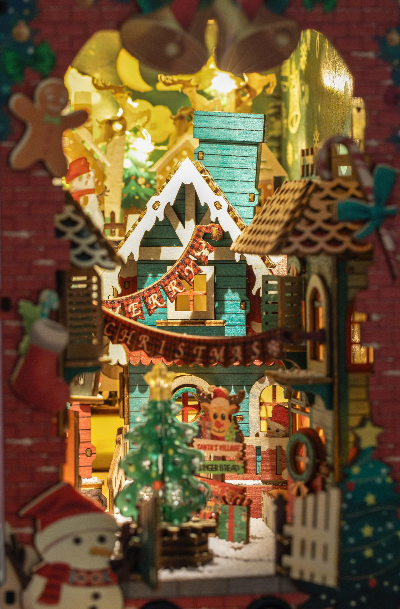 Mô hình Halom book nook Đêm Giáng Sinh