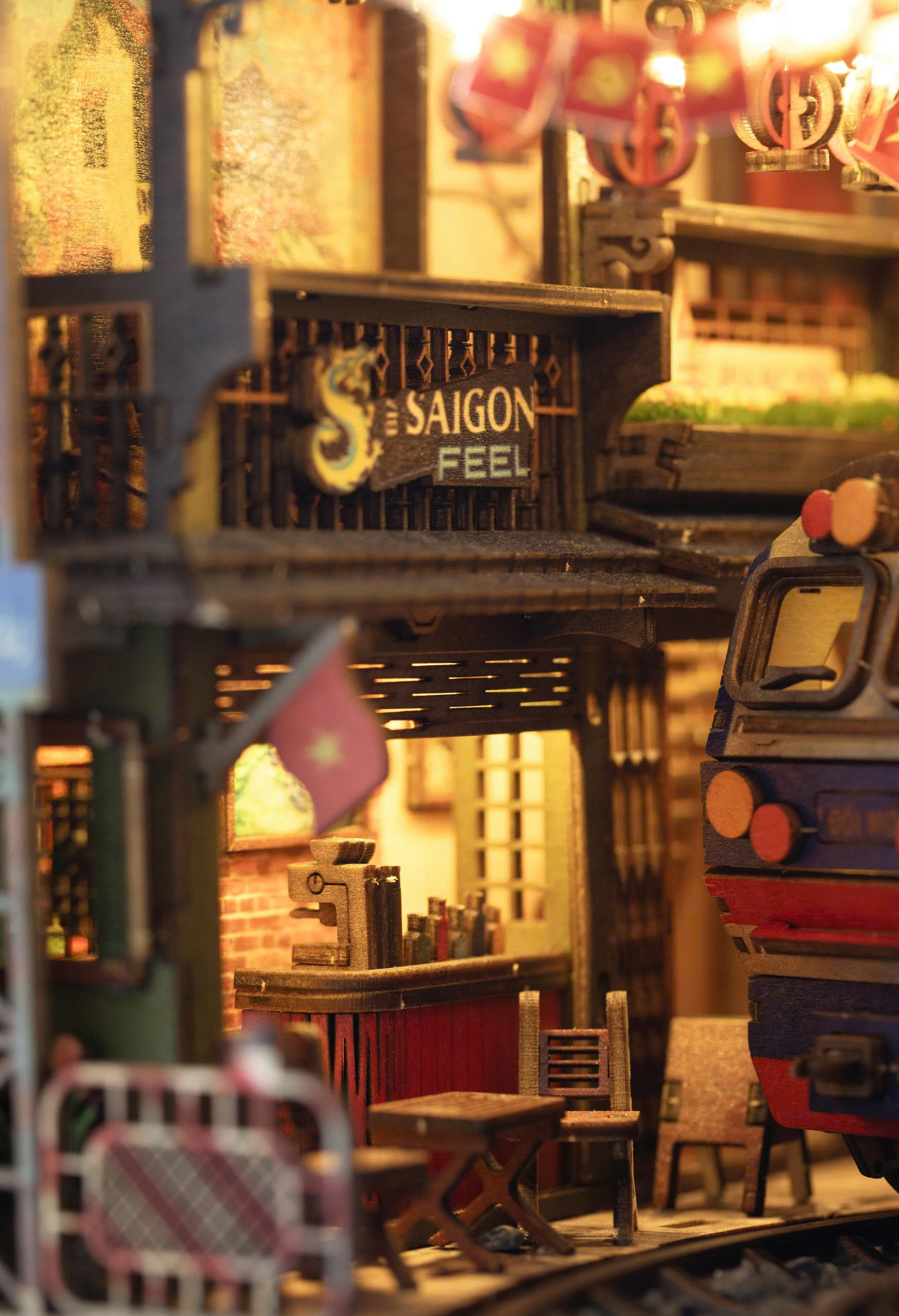 Mô hình Halom book nook Phố Đường Tàu/ Train Street Hanoi - Việt Nam