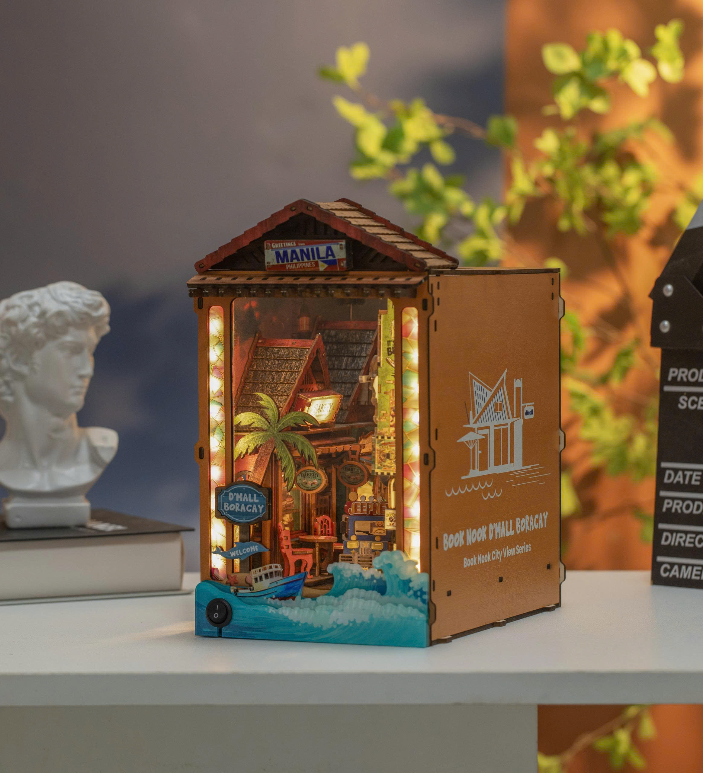 Mô Hình Gỗ DIY Book Nook Halom D'Mall Boracay Manila Philippines Có Đèn LED Decor Kệ Sách Quà Tặng