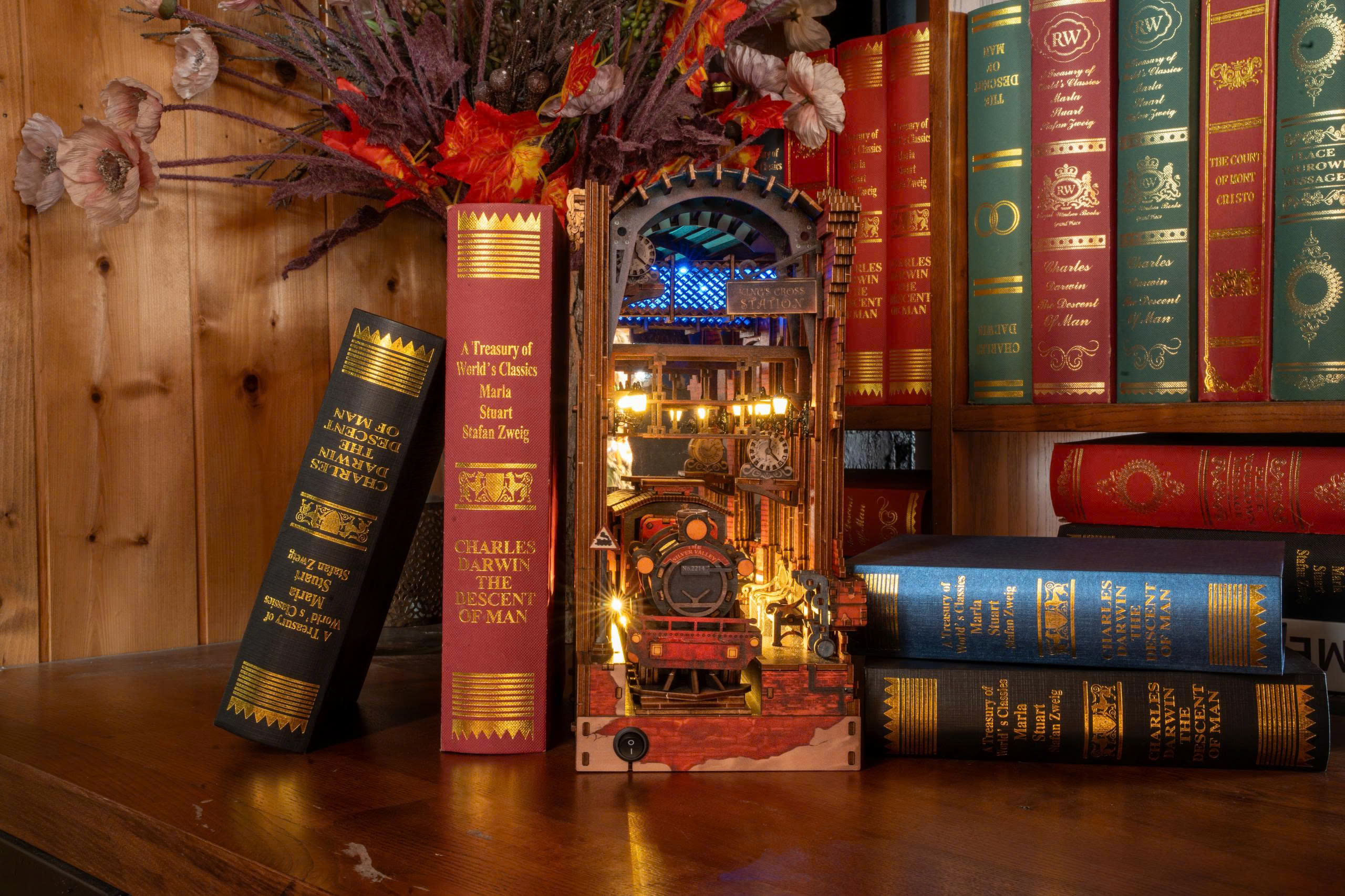 Mô hình Halom book nook diy Nhà ga Ngã Tư Vua Harry Potter collection