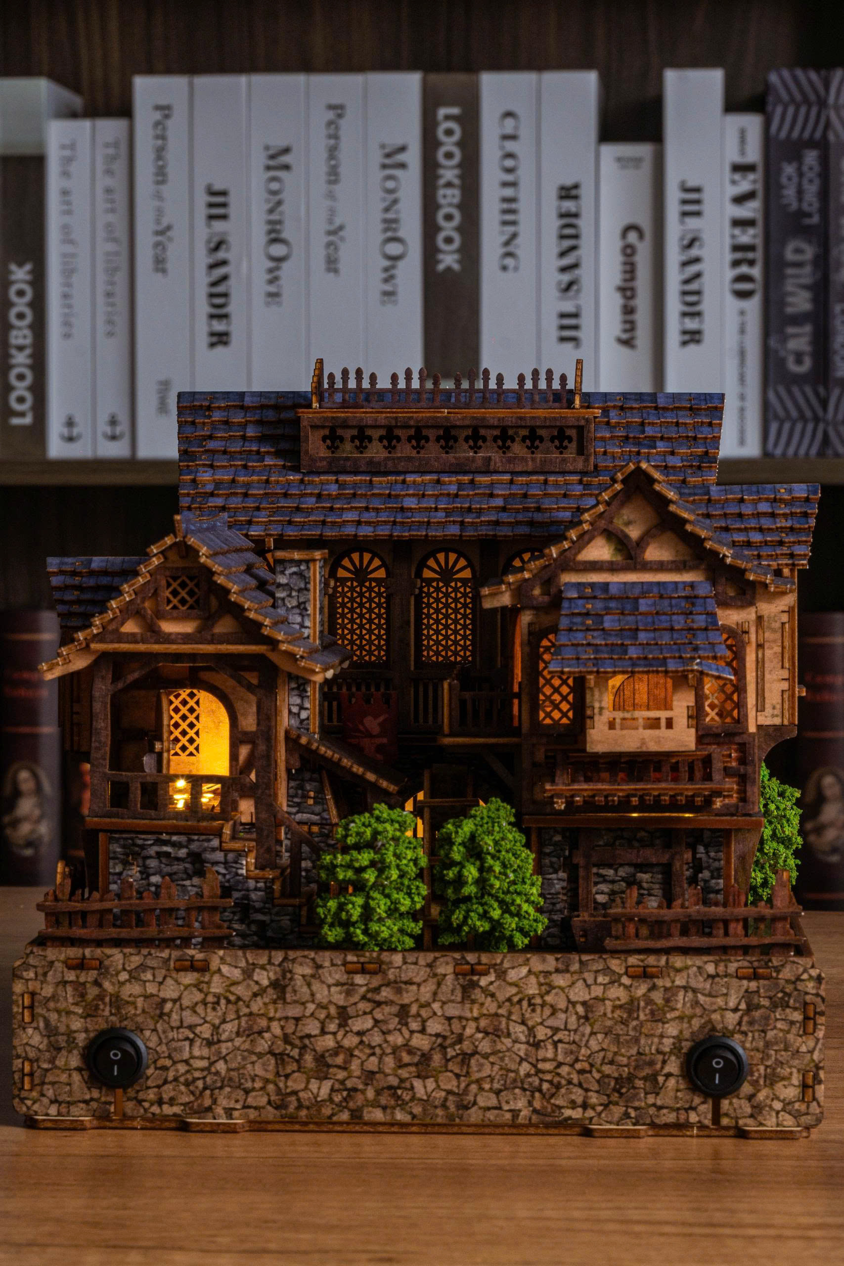 Mô Hình Halom Book nook DIY Heart brook