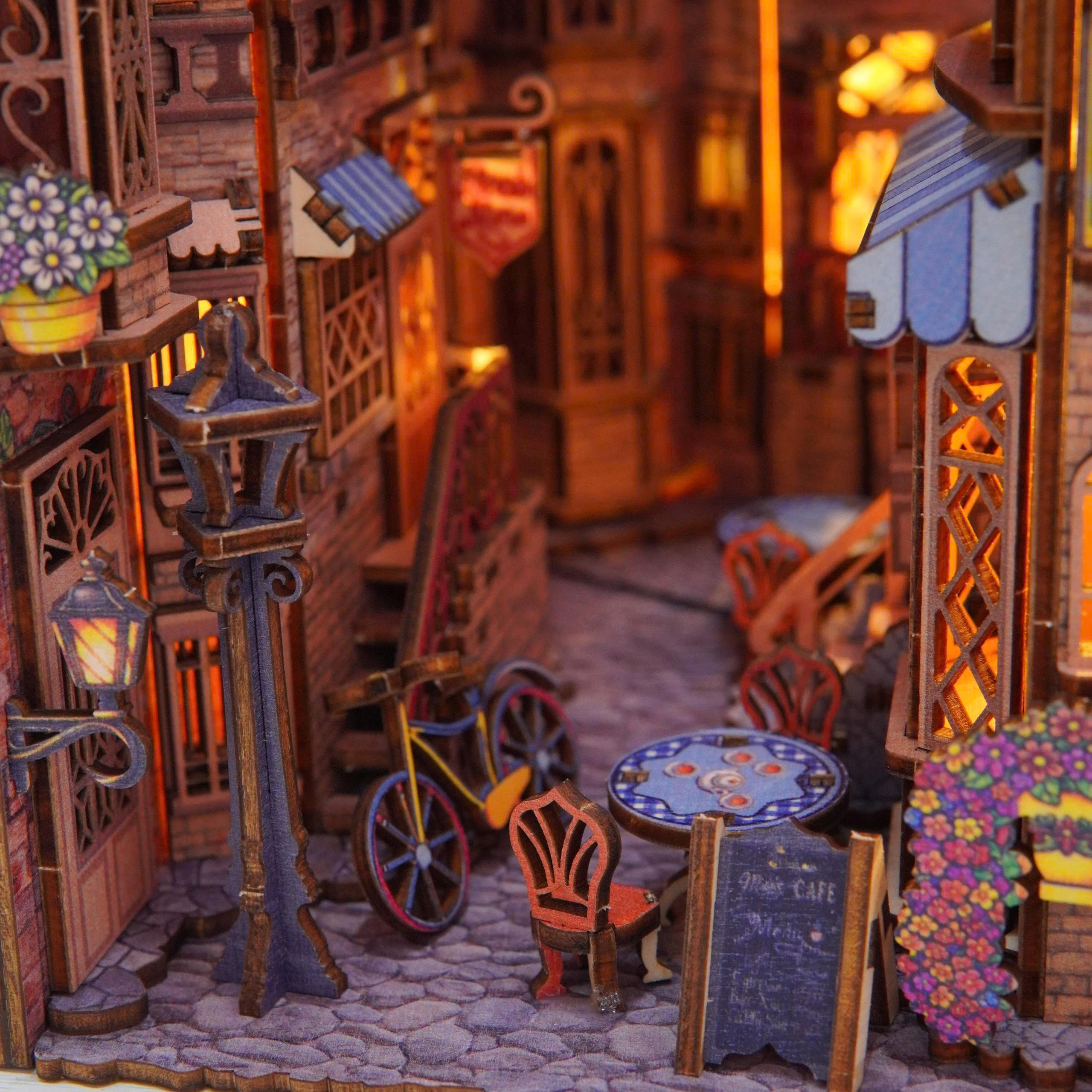 Mô hình Halom Góc Phố Châu Âu European Alley DIY