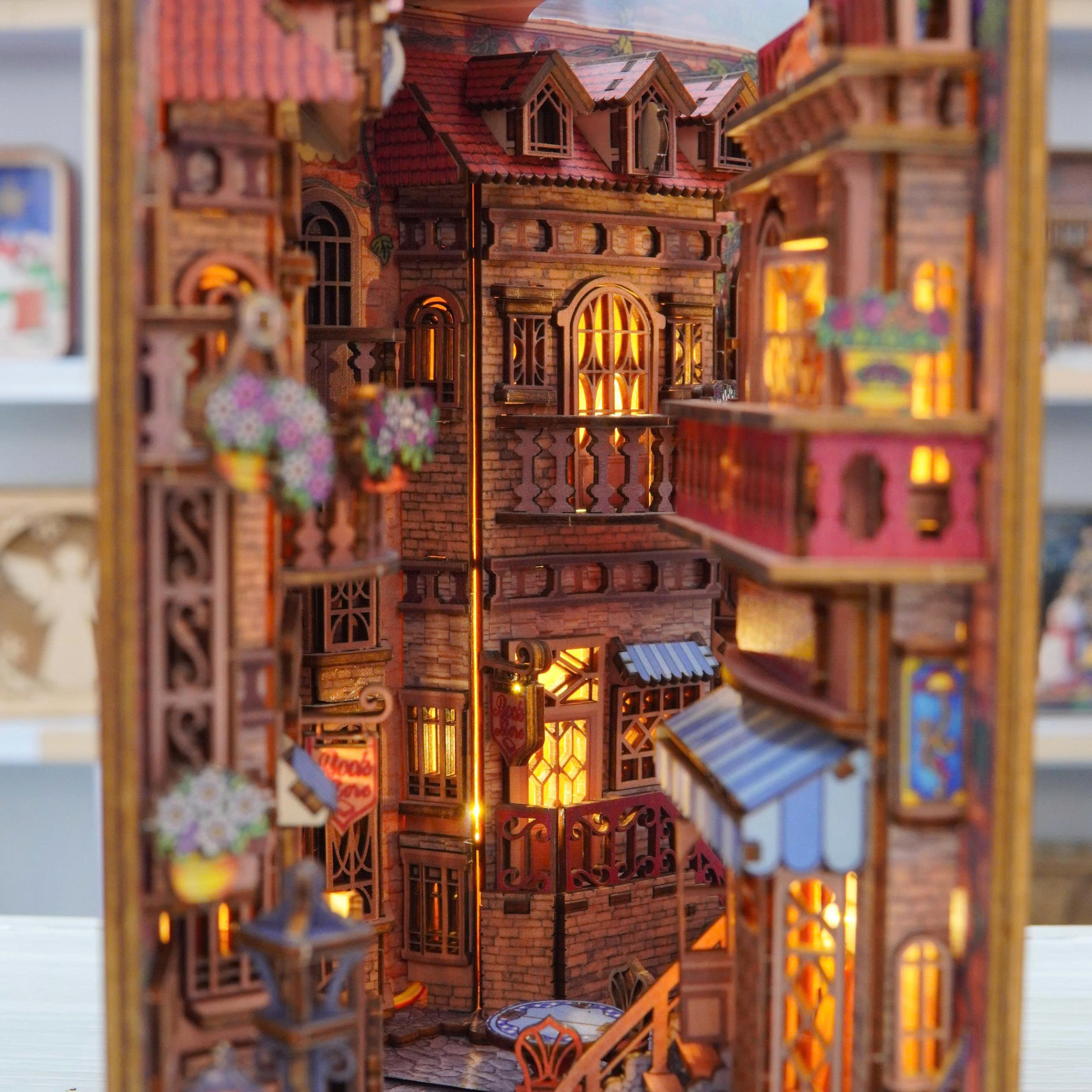 Mô hình Halom Góc Phố Châu Âu European Alley DIY