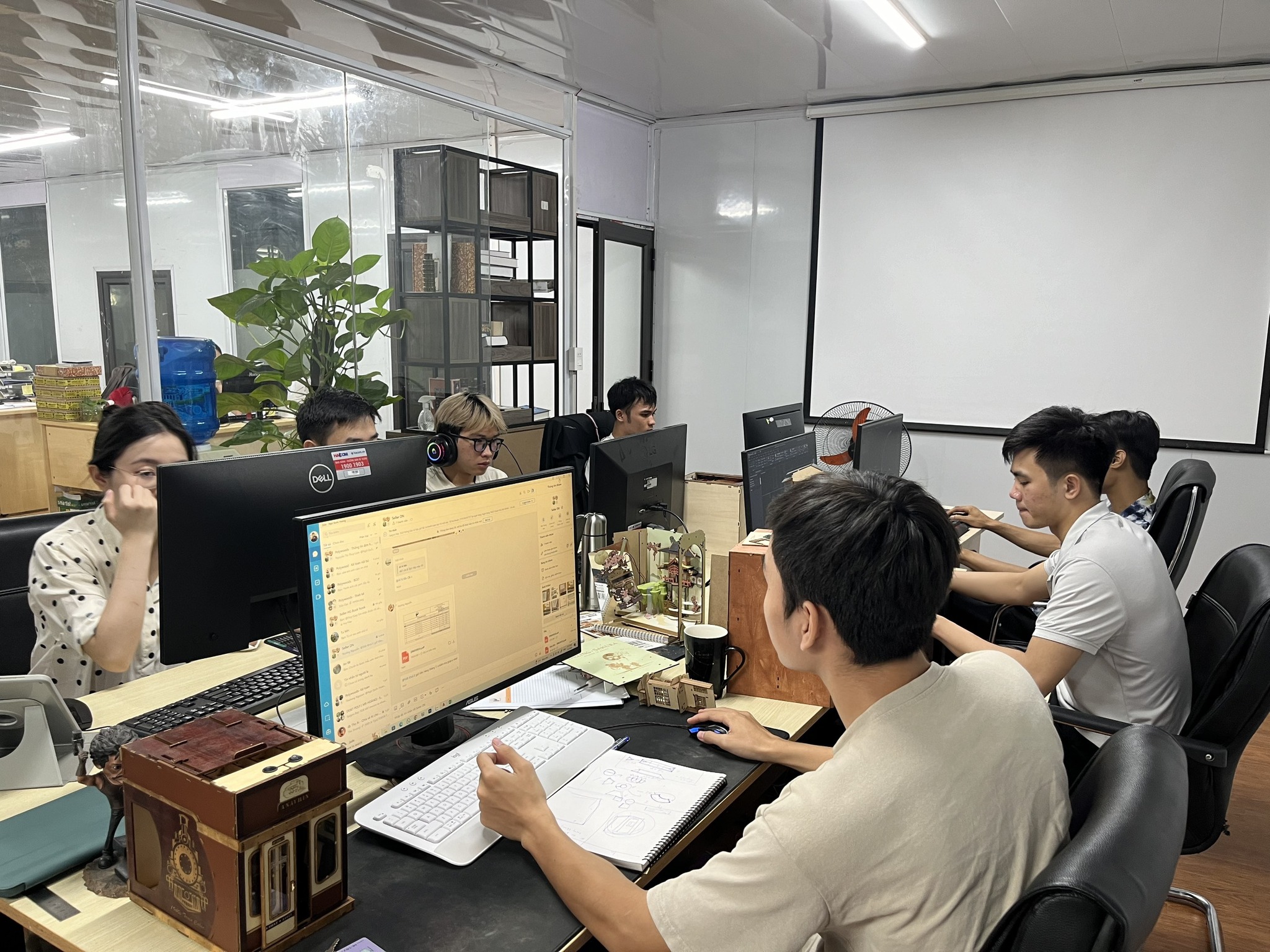 GỬI CHO HALOM Ý TƯỞNG CỦA BẠN