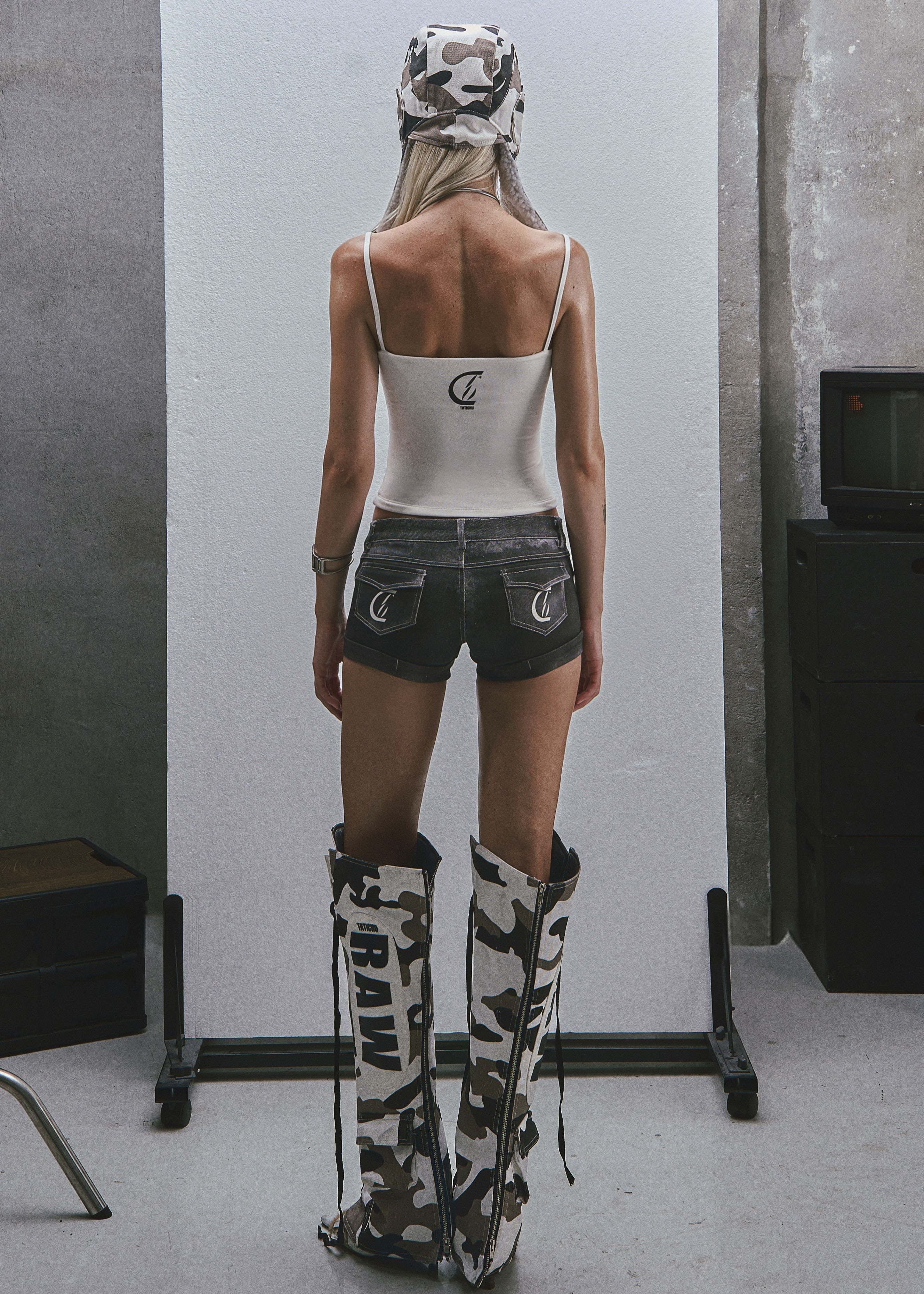 RAW Low Waist Printed Short Jeans