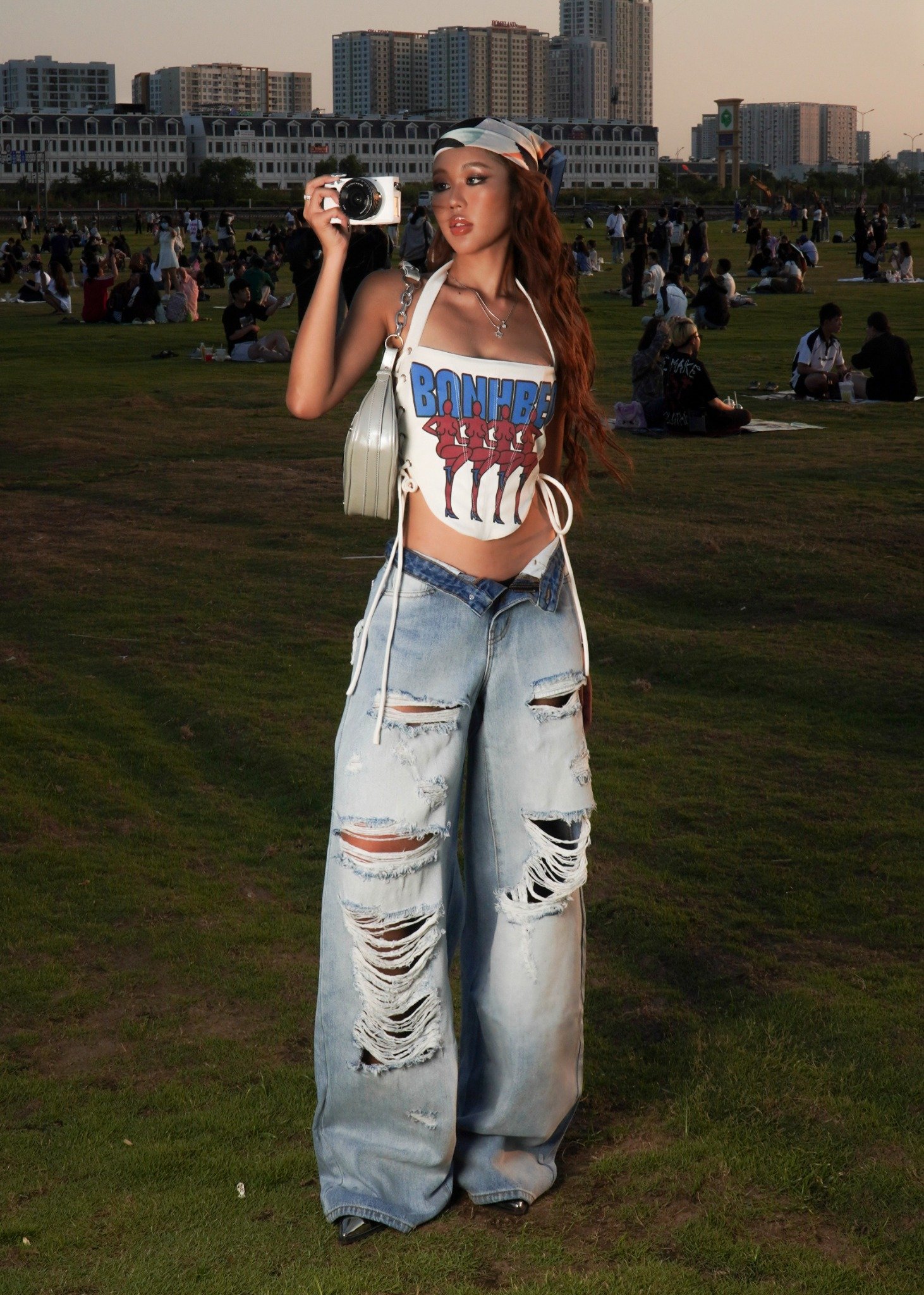 SG.S Distressed Ripped Jean