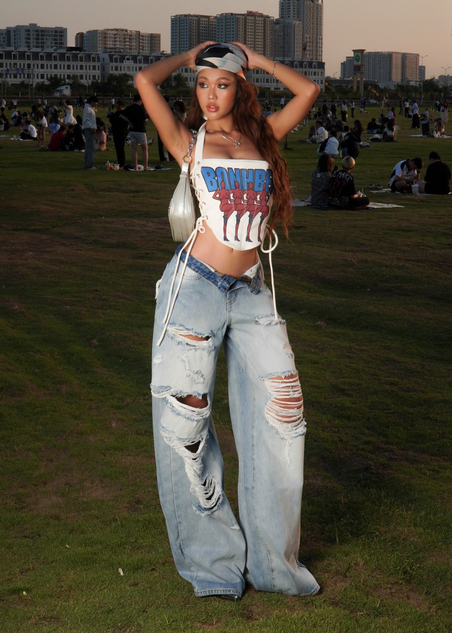 SG.S Distressed Ripped Jean