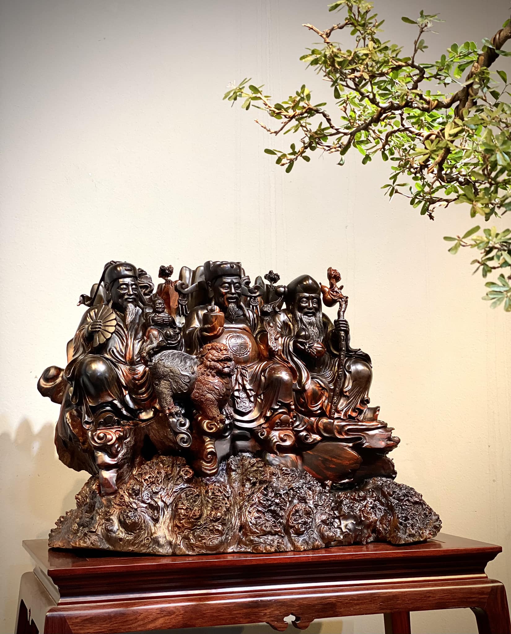 Những Mẫu Tượng Gỗ Phong Thủy Mang Lại Tài Lộc