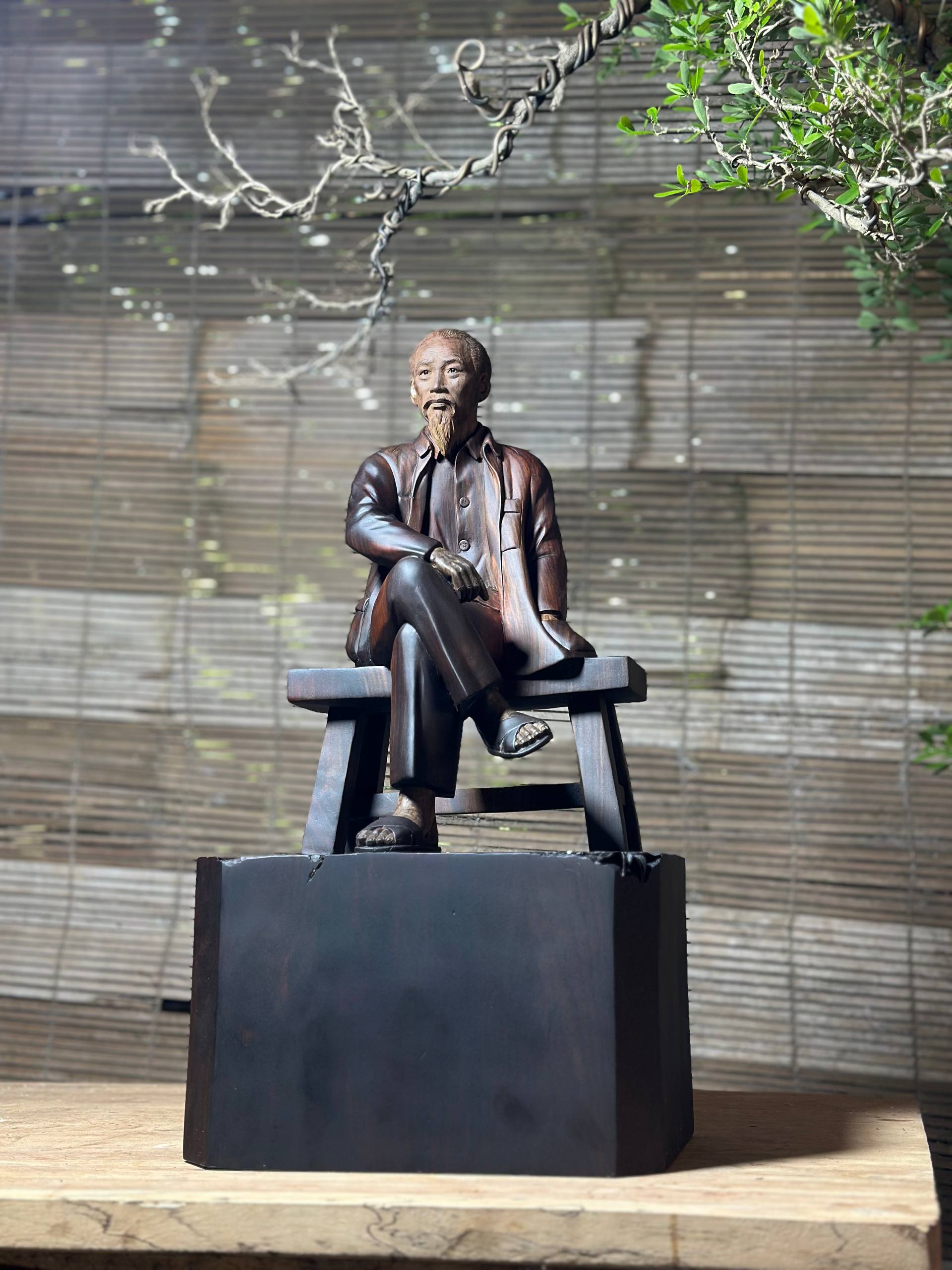 Tượng Gỗ Bác Hồ – Tác Phẩm Điêu Khắc Lưu Giữ Tinh Hoa Văn Hóa Việt