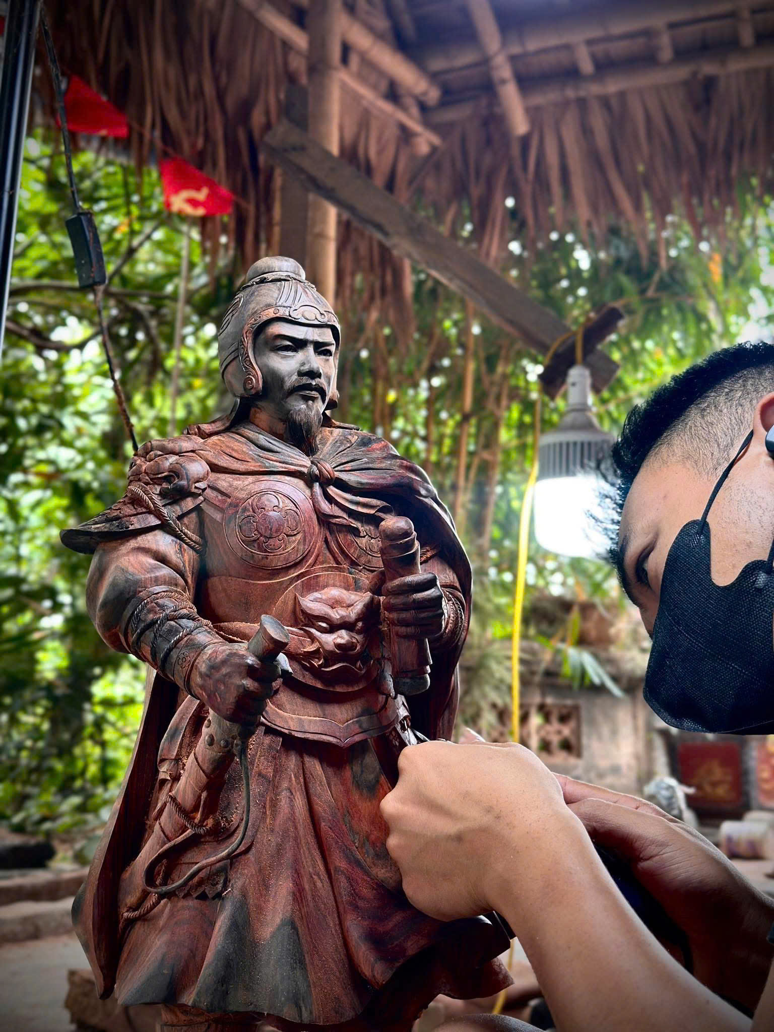 Việt Sử Mộc – Cơ sở uy tín chuyên chế tác tượng gỗ thuần Việt, tôn vinh các vĩ nhân, lãnh tụ và danh tướng Việt Nam