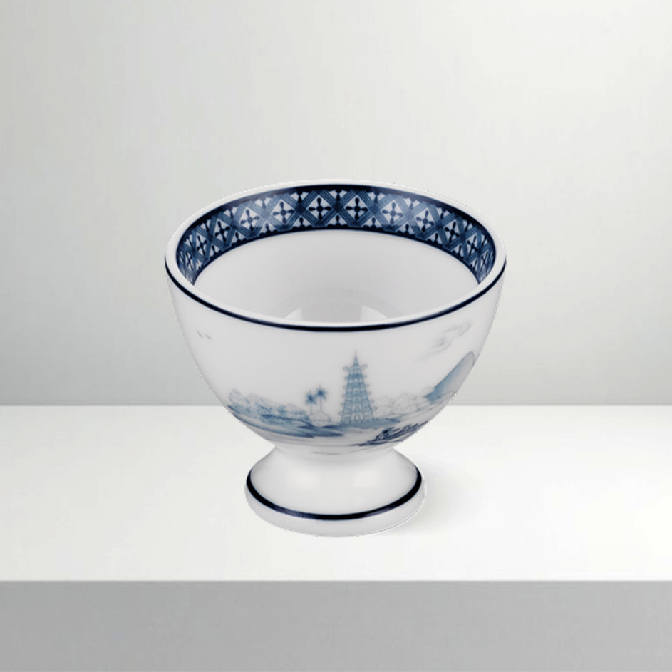 Chum rượu 0.05 L - Hoàng Cung - Hồn Việt