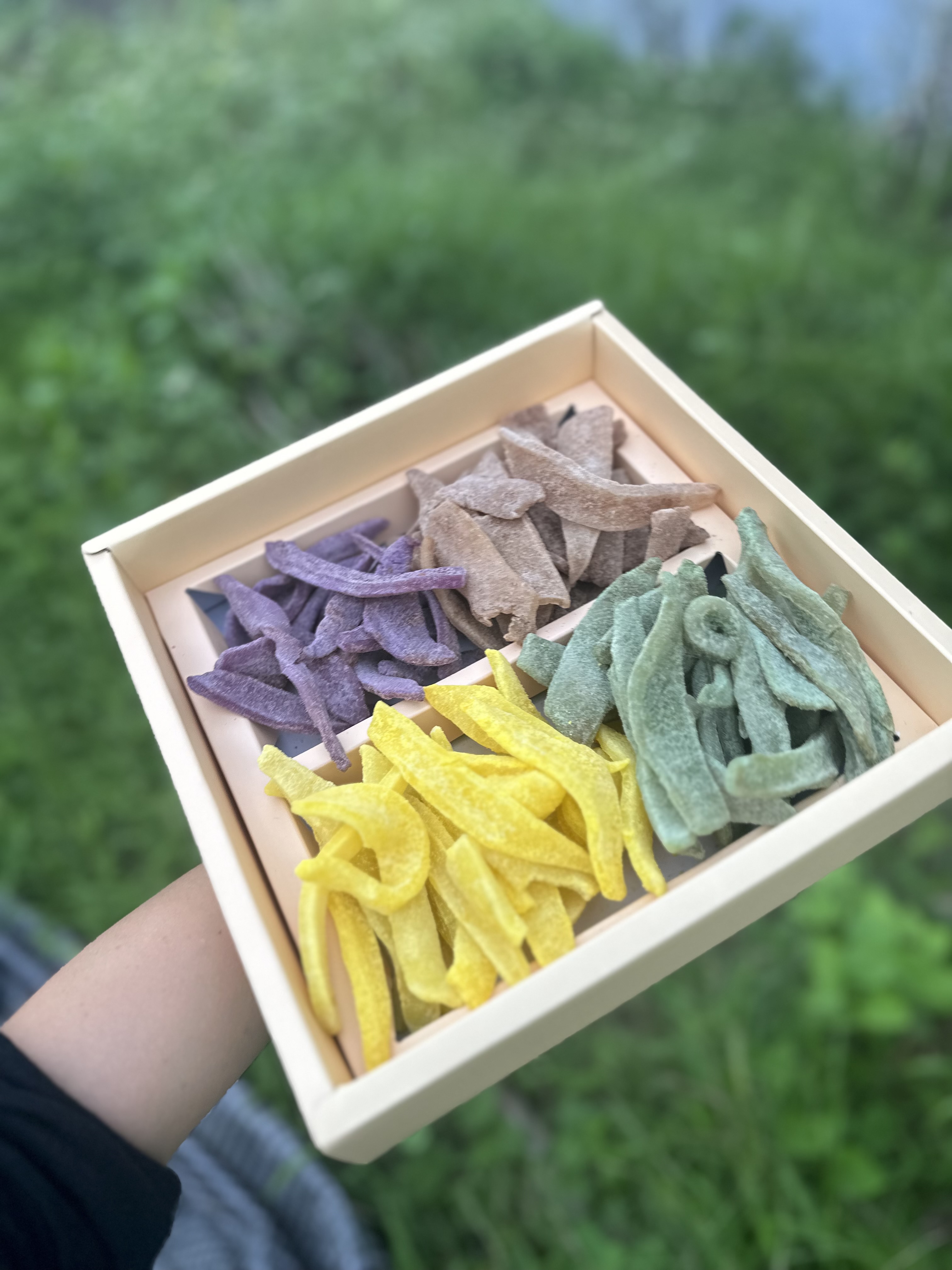 Mứt dừa non ít ngọt đường vàng hữu cơ 500g