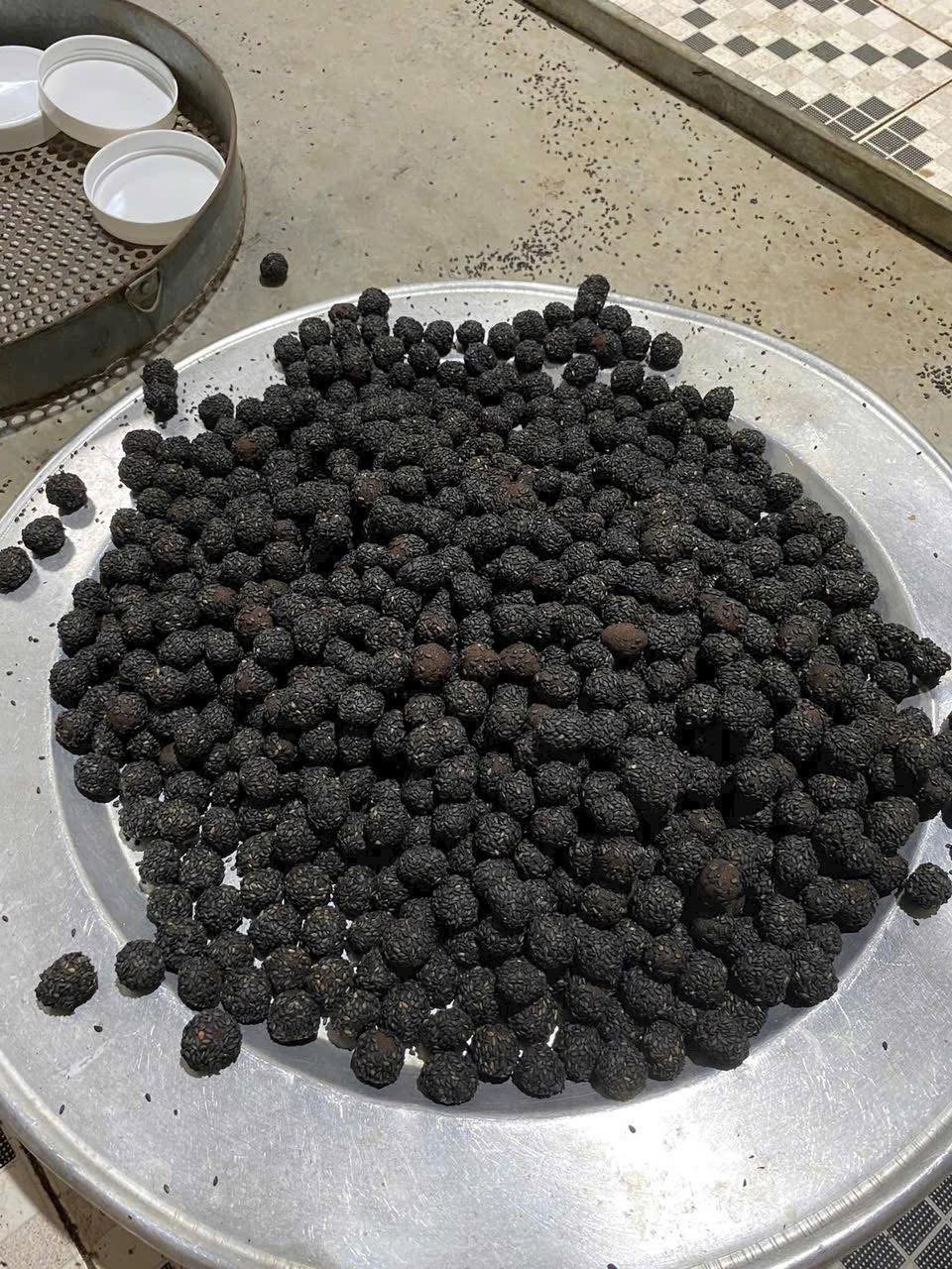 viên hoàn hà thủ ô đỗ đen hanmade