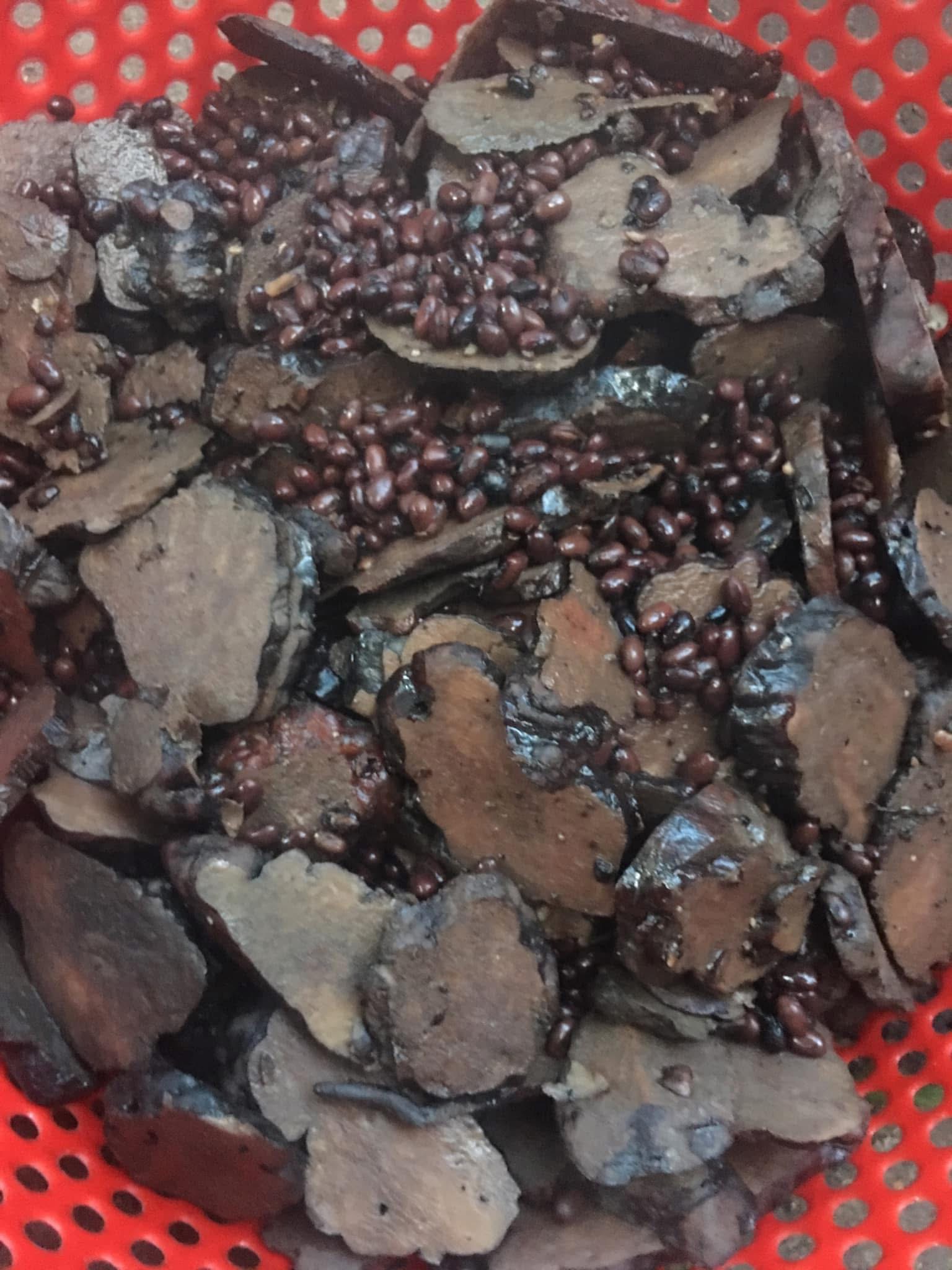 Đường Hà Thủ Ô Thảo Dược  Làm Từ Mật Mía Và Thảo Dược Tự Nhiên Hà Thủ Ô Mẫu Lệ Gừng Muối Canxi