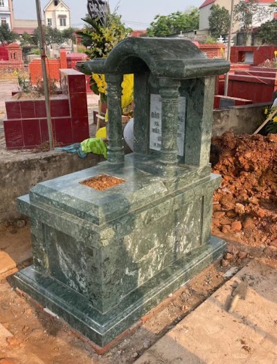 Mộ đá xanh mỹ nghệ