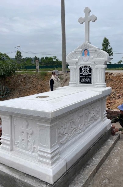 Mộ đá công giáo mỹ nghệ