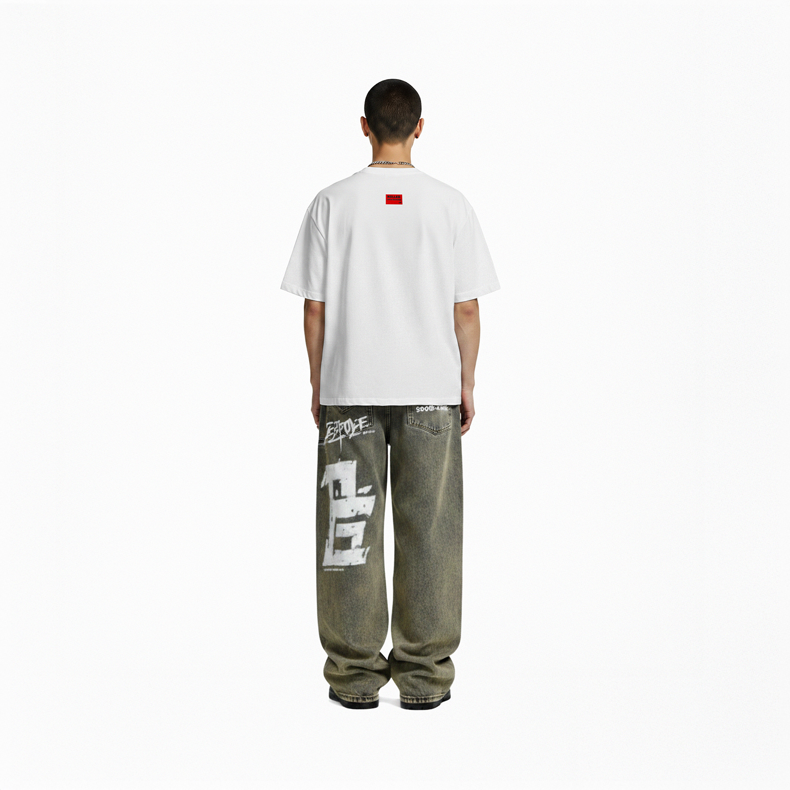 Áo thun màu trắng in hình Unleashed Tee N-T11