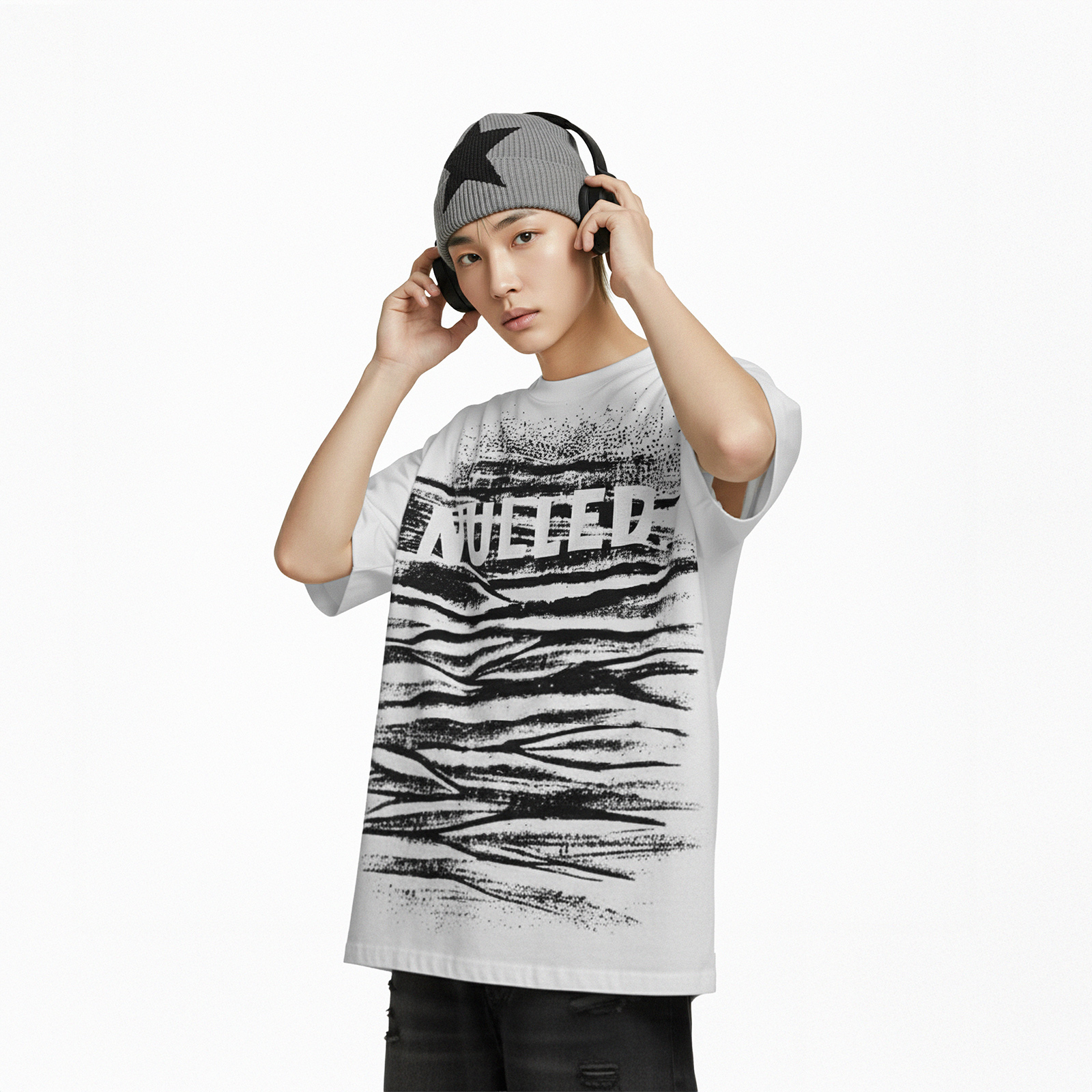 Áo thun nam in họa tiết Scratched Tee N-T12