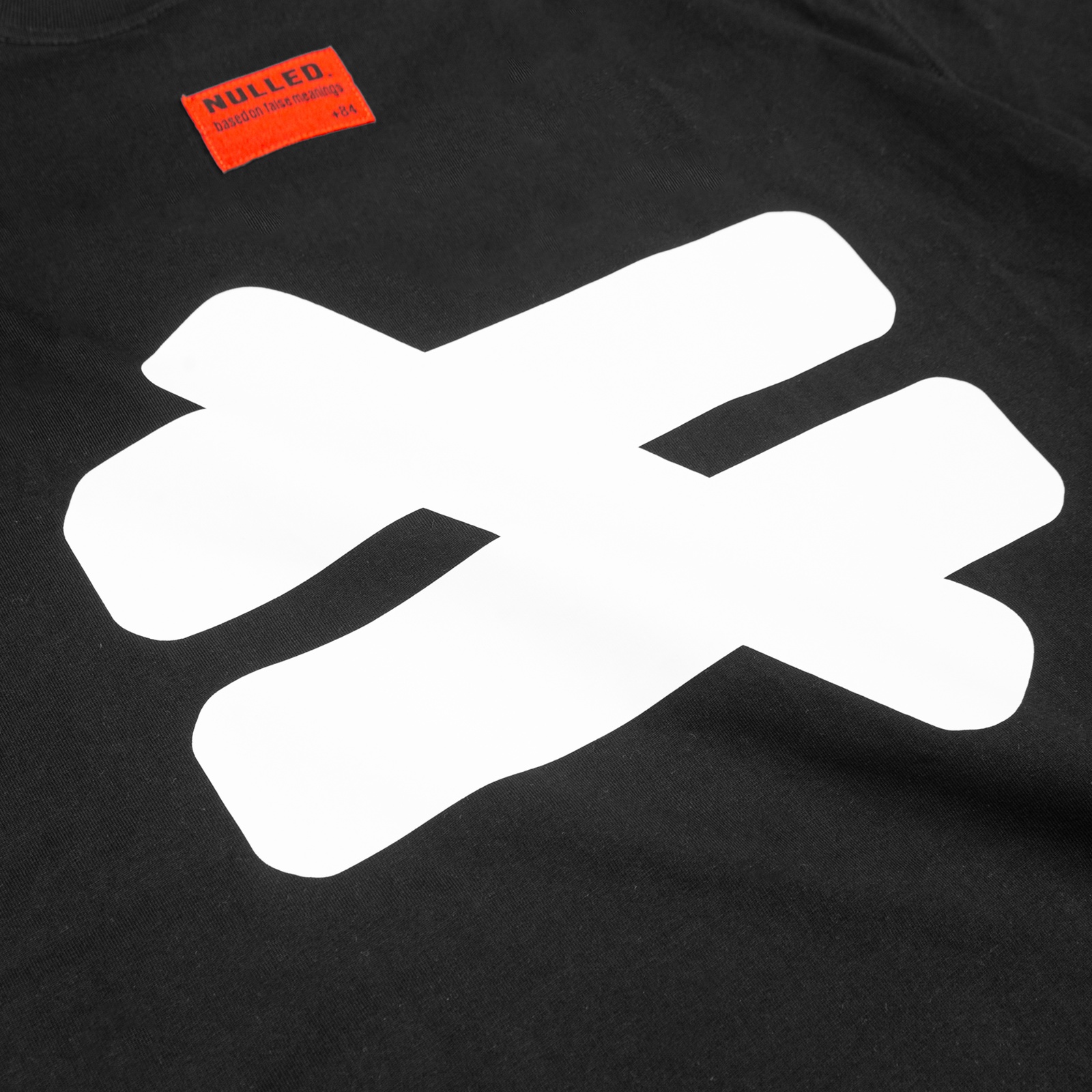 Áo thun đen in hình Big Logo Tee NULLED N-T32-D