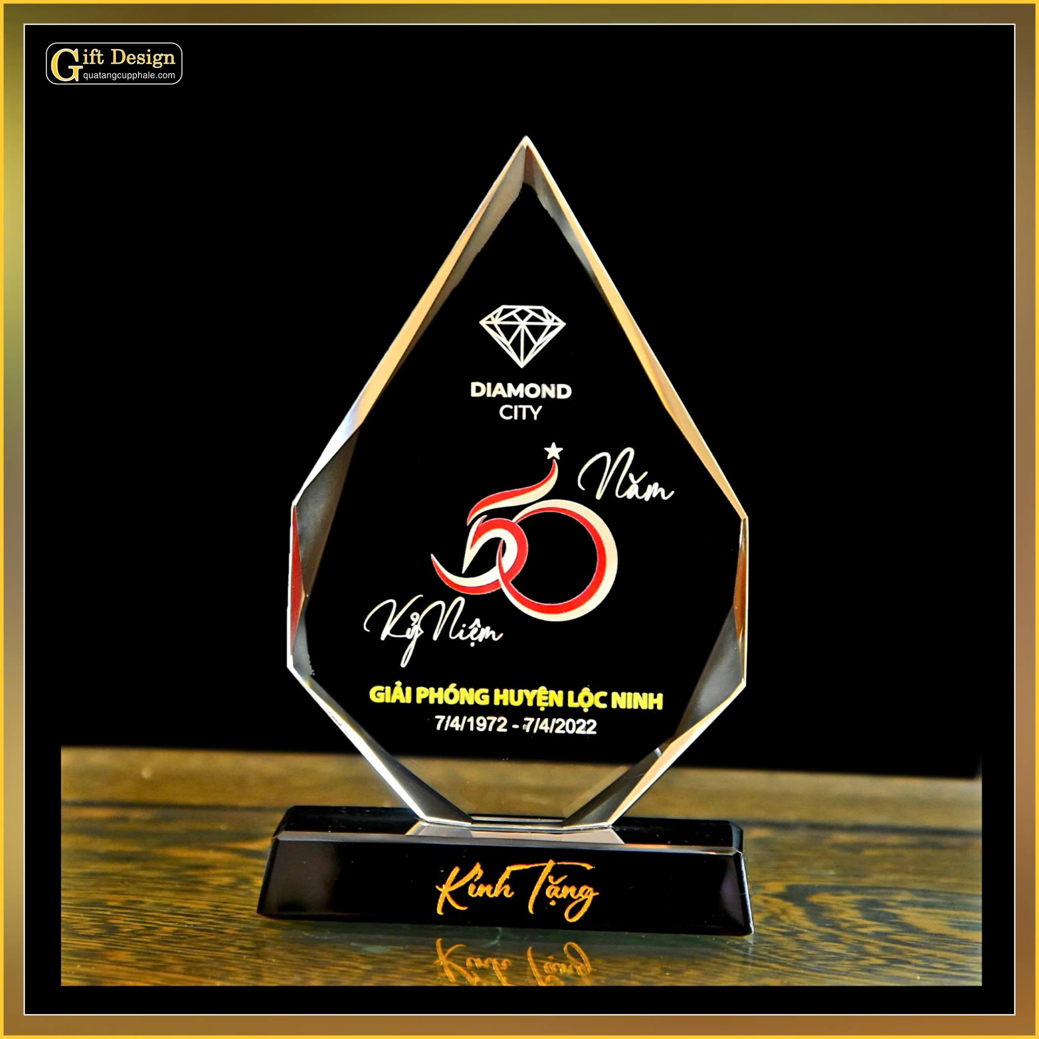 Cúp pha lê theo yêu cầu (Liên hệ nhận báo giá)