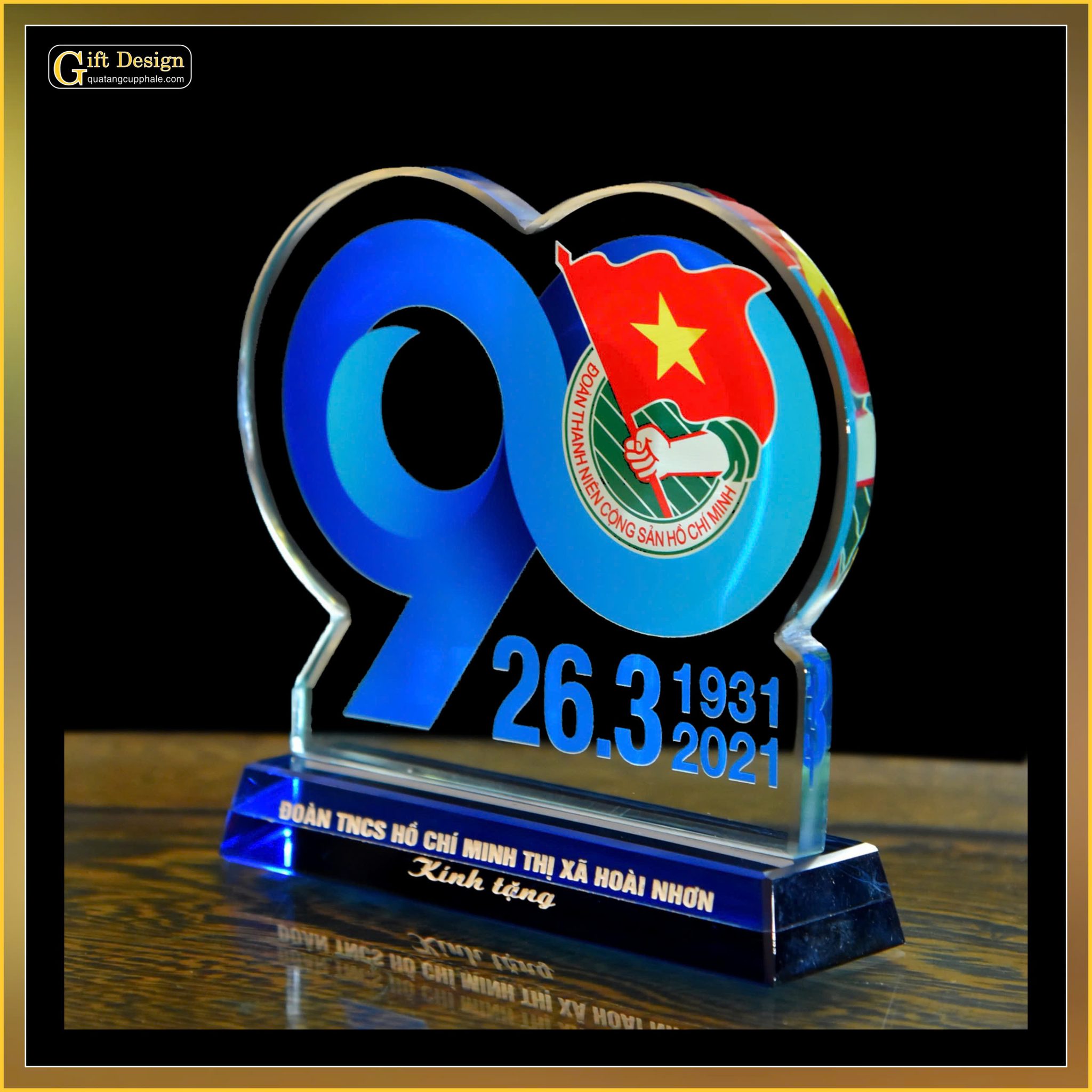 Cúp pha lê theo yêu cầu (Liên hệ nhận báo giá)