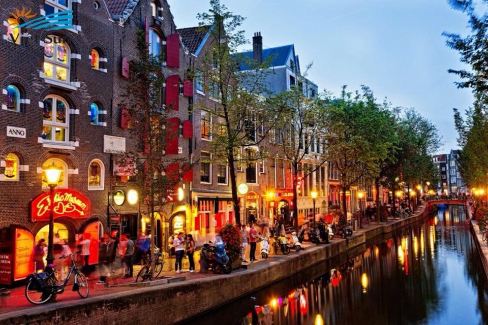 TOUR Máy bay EXPRESS 1 ngày AMSTERDAM 2025