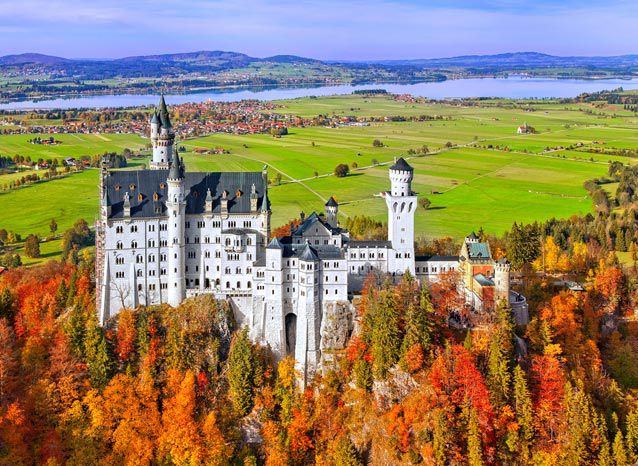 TOUR MÙA THU NƯỚC ĐỨC 6.10-7.10-Lâu đài Neuschwanstein và Lễ hội bia OktoberFest