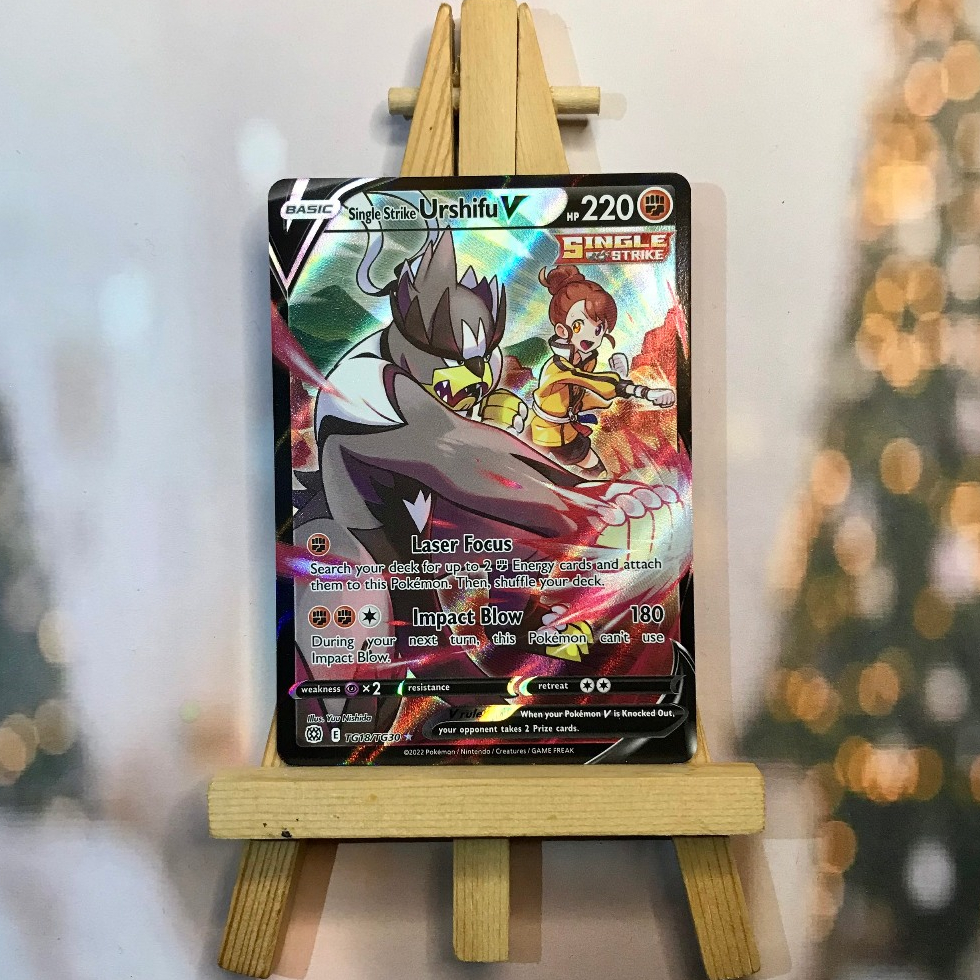 Thẻ hình Pokemon Single Strike Urshifu V TG18/TG30 - Lá bài lẻ Ultra Rare tiếng Anh chính hãng