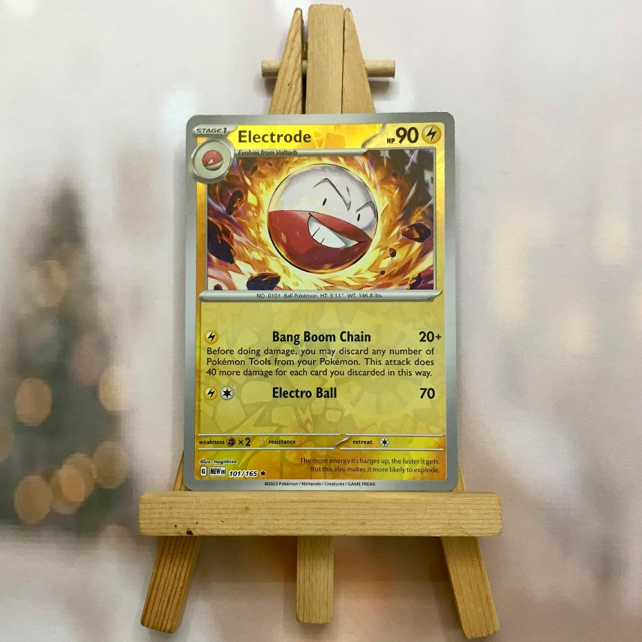 Thẻ hình Pokemon Electrode 101/165 - Lá bài Scarlet & Violet 151 Holo Rare Reverse Holo tiếng Anh chính hãng