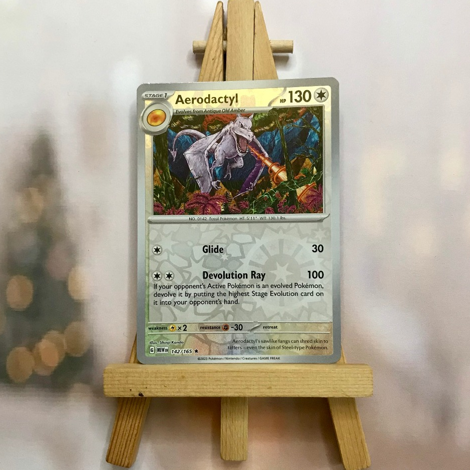 Thẻ hình Pokemon Aerodactyl 142/165 - Lá bài Scarlet & Violet 151 Holo Rare Reverse Holo tiếng Anh chính hãng