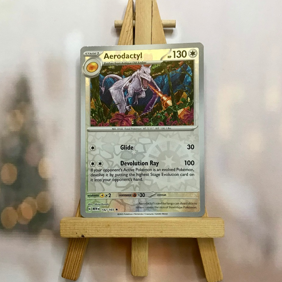 Thẻ hình Pokemon Aerodactyl 142/165 - Lá bài Scarlet & Violet 151 Holo Rare Reverse Holo tiếng Anh chính hãng