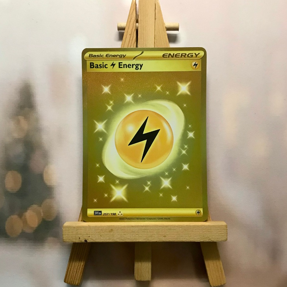 Thẻ hình Pokemon Lightning Energy 257/198 - Lá bài lẻ Scarlet & Violet Base Set Gold Secret Rare tiếng Anh chính hãng