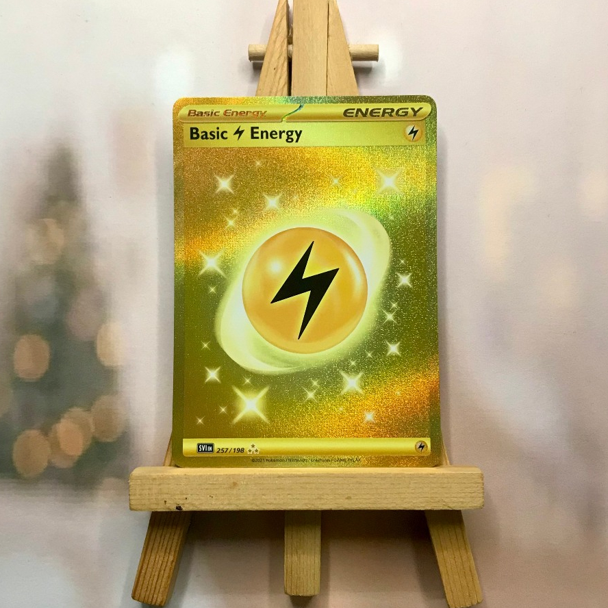 Thẻ hình Pokemon Lightning Energy 257/198 - Lá bài lẻ Scarlet & Violet Base Set Gold Secret Rare tiếng Anh chính hãng