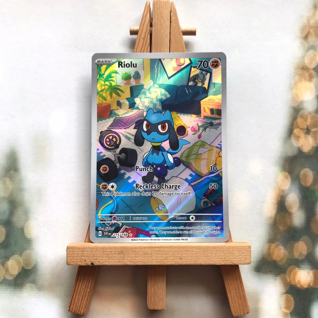 Thẻ hình Pokemon Riolu 215/198 - Lá bài lẻ Scarlet & Violet Base Set Illustration Rare tiếng Anh chính hãng
