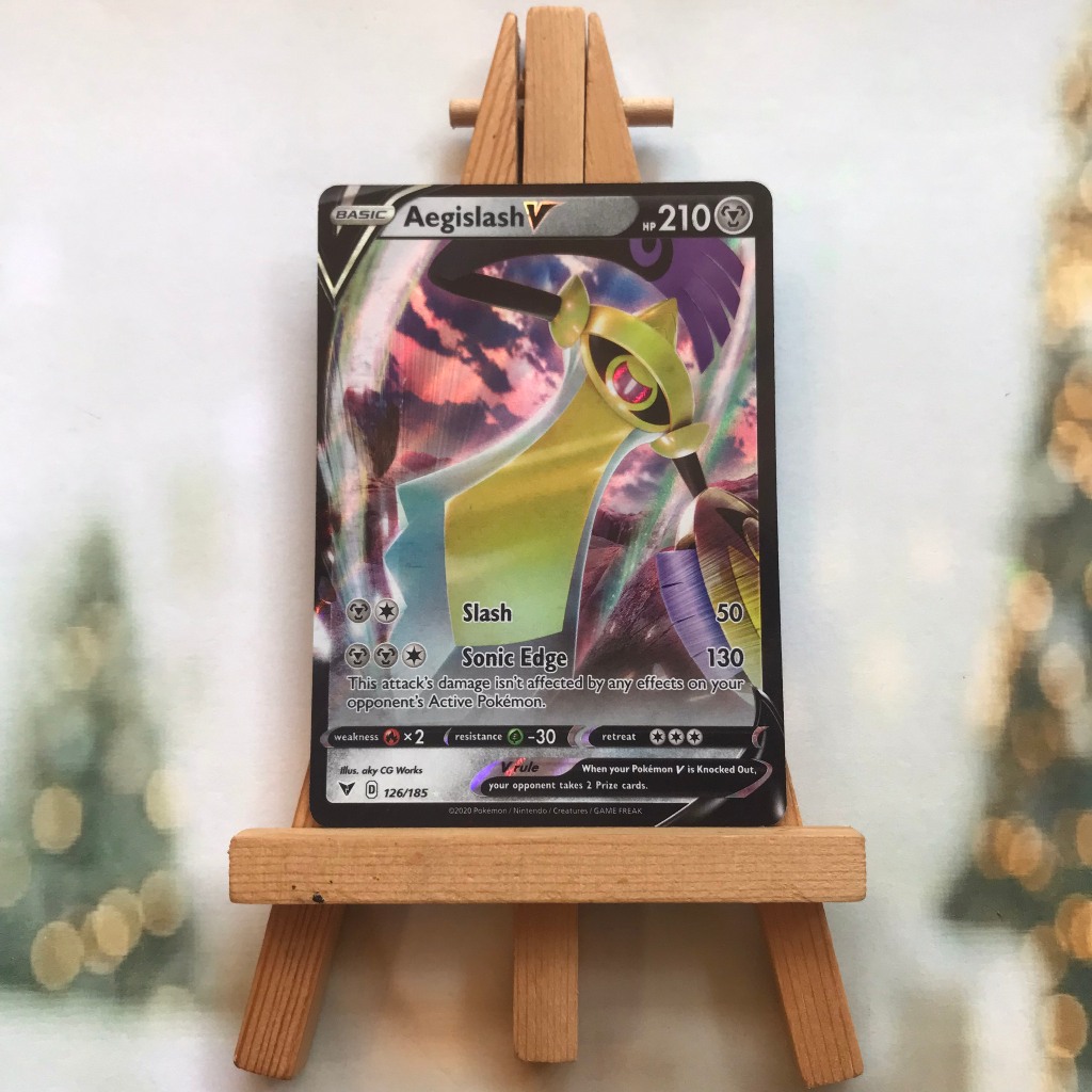 Thẻ hình Pokemon Aegislash V 126/185  - Lá bài Sword & Shield: Vivid Voltage Ultra Rare tiếng Anh chính hãng
