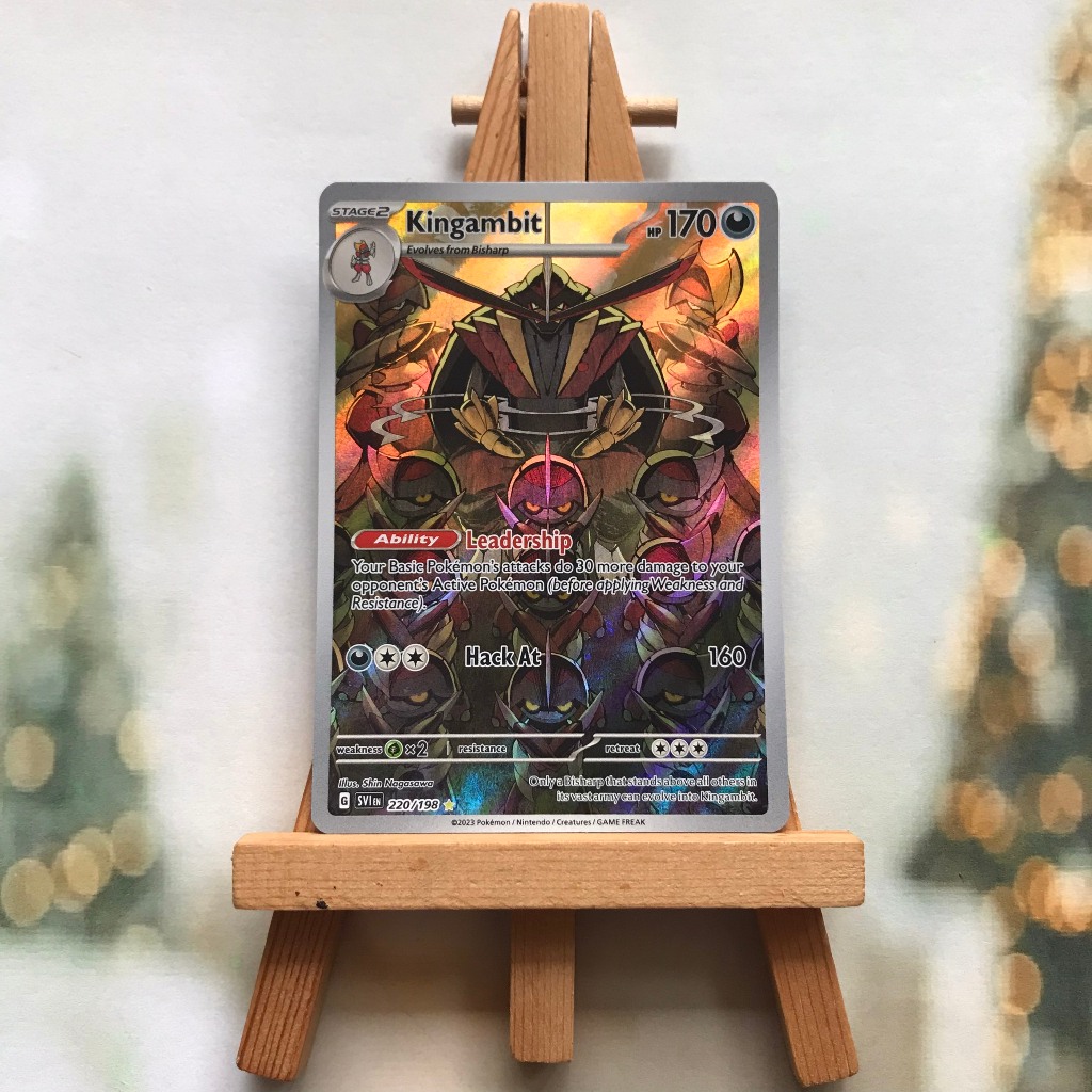 Thẻ hình Pokemon Kingambit 220/198 - Lá bài Scarlet & Violet Base Set Illustration Rare tiếng Anh chính hãng