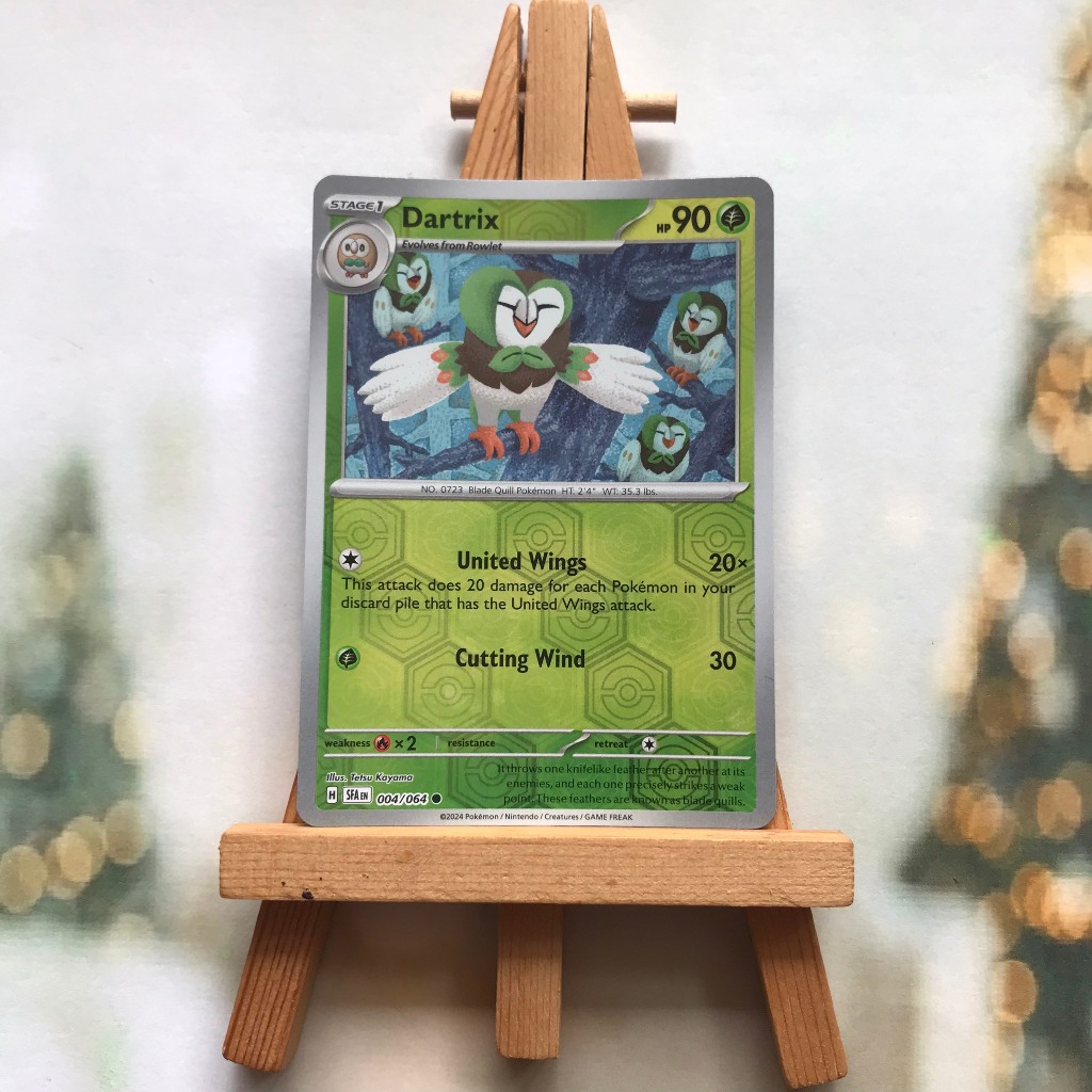 Thẻ hình Pokemon Dartrix 004/064 - Lá bài Scarlet & Violet Shrouded Fable Common Reverse Holo tiếng Anh chính hãng