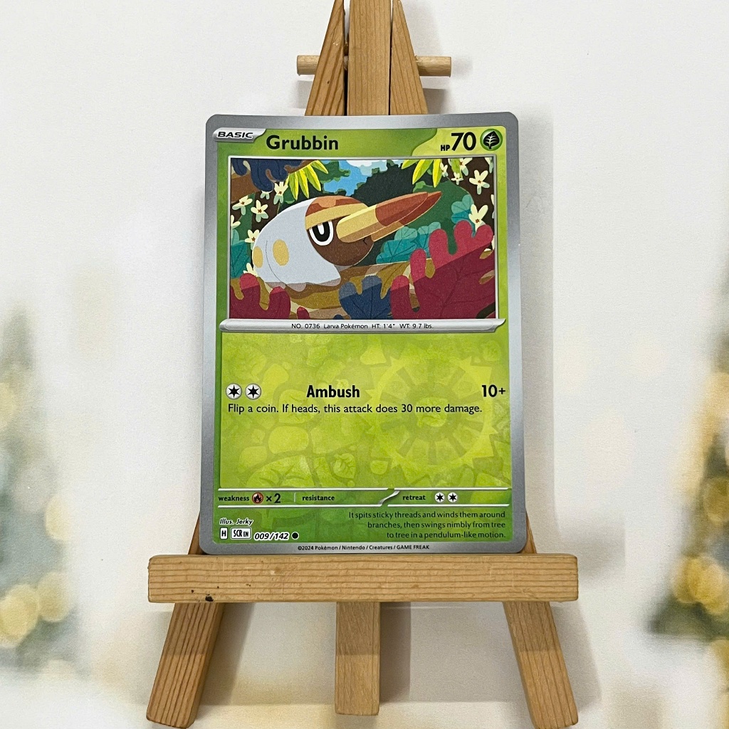 Thẻ hình Pokemon Grubbin 009/142 - Lá bài lẻ Stellar Crown Common Reverse Holo tiếng Anh chính hãng